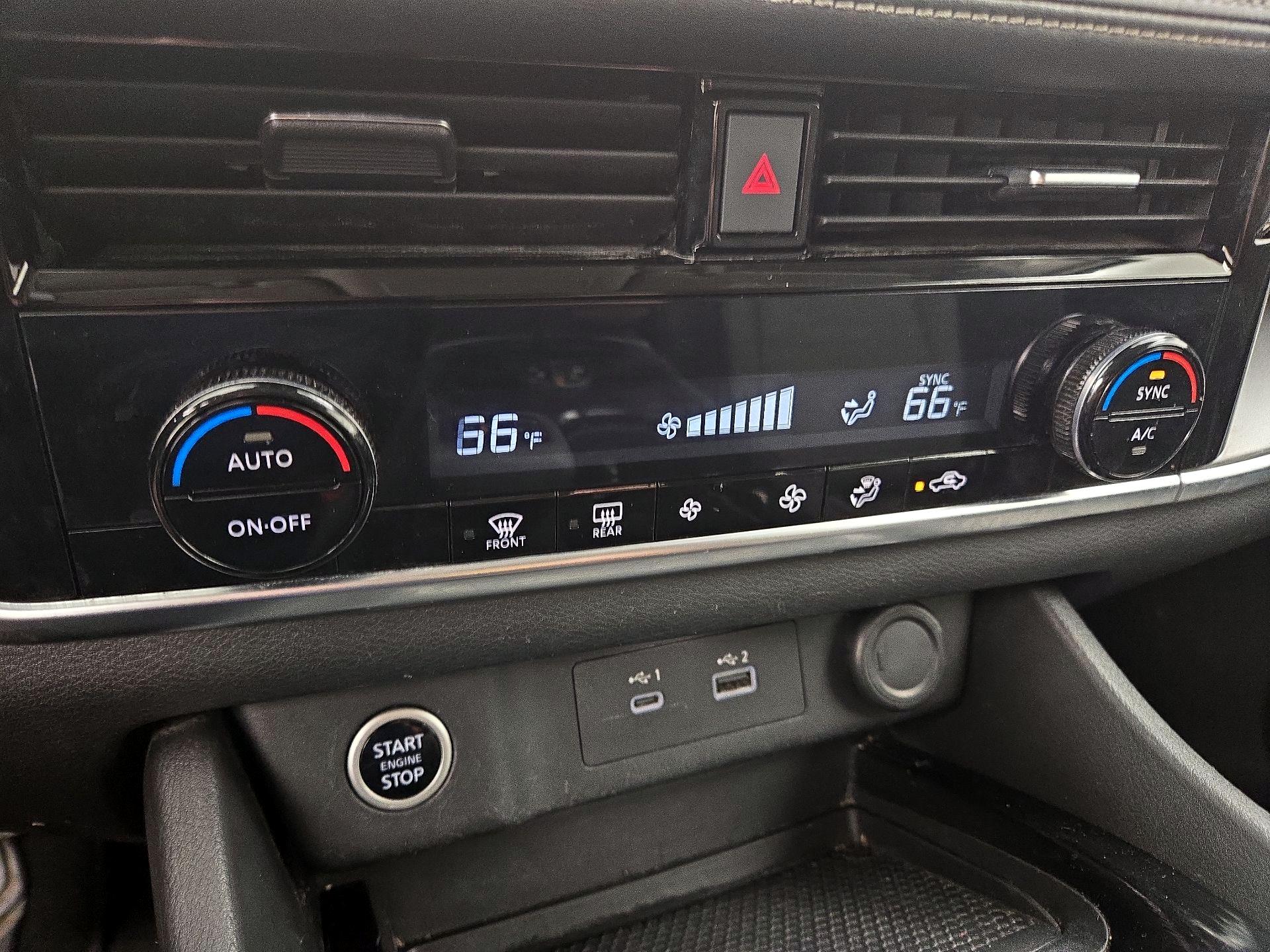 Thumbnail: 2021 Nissan Rogue - 16