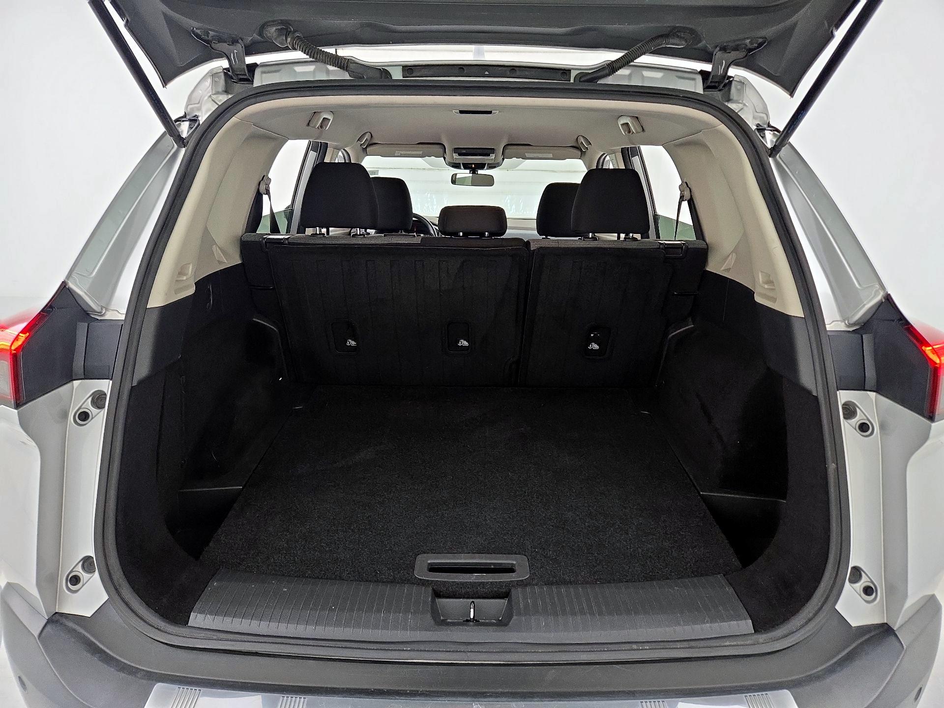 Thumbnail: 2021 Nissan Rogue - 20