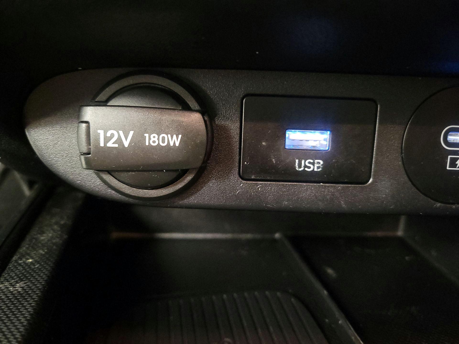 Thumbnail: 2024 Hyundai Elantra - 18