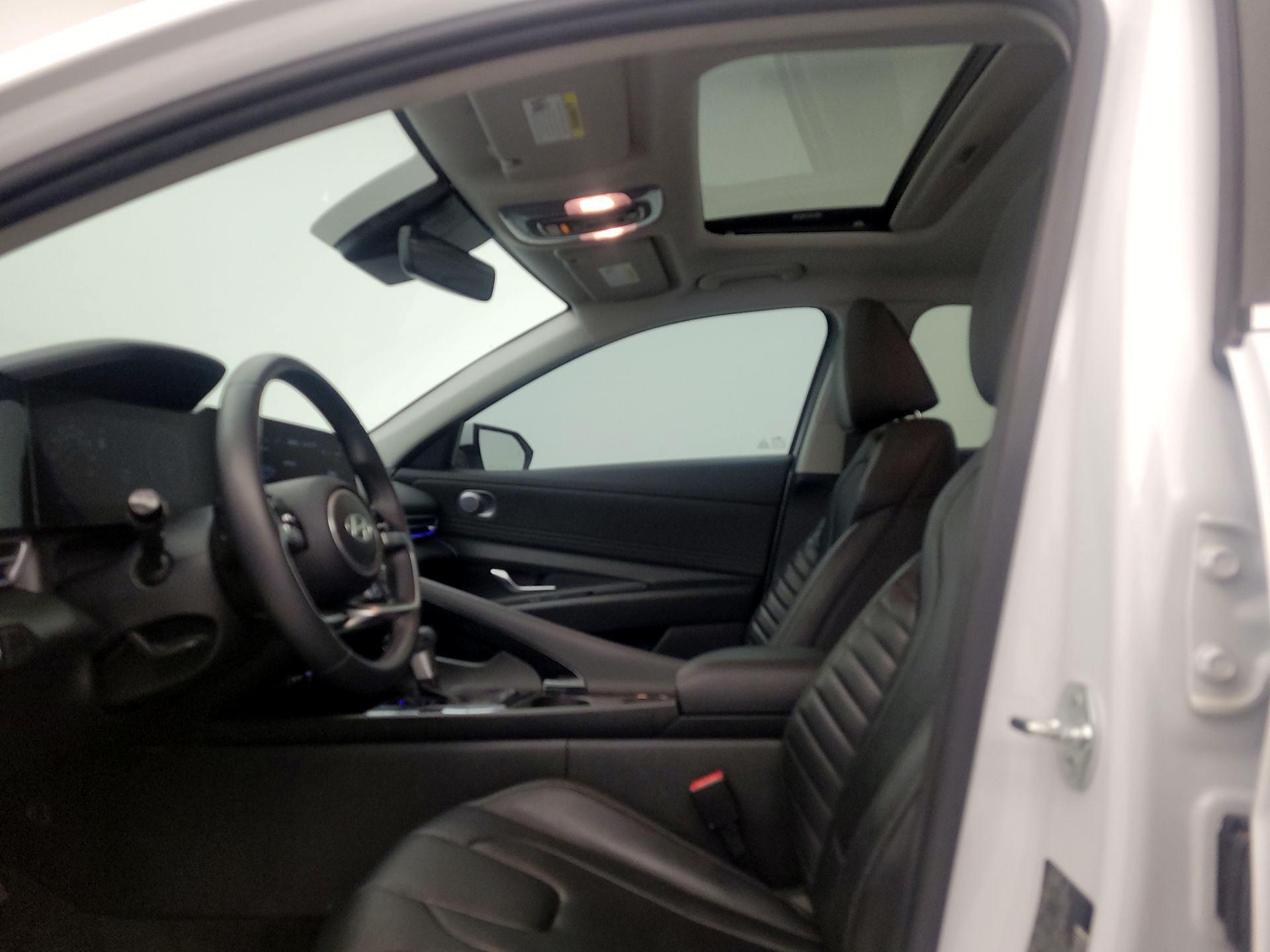 Thumbnail: 2024 Hyundai Elantra - 19