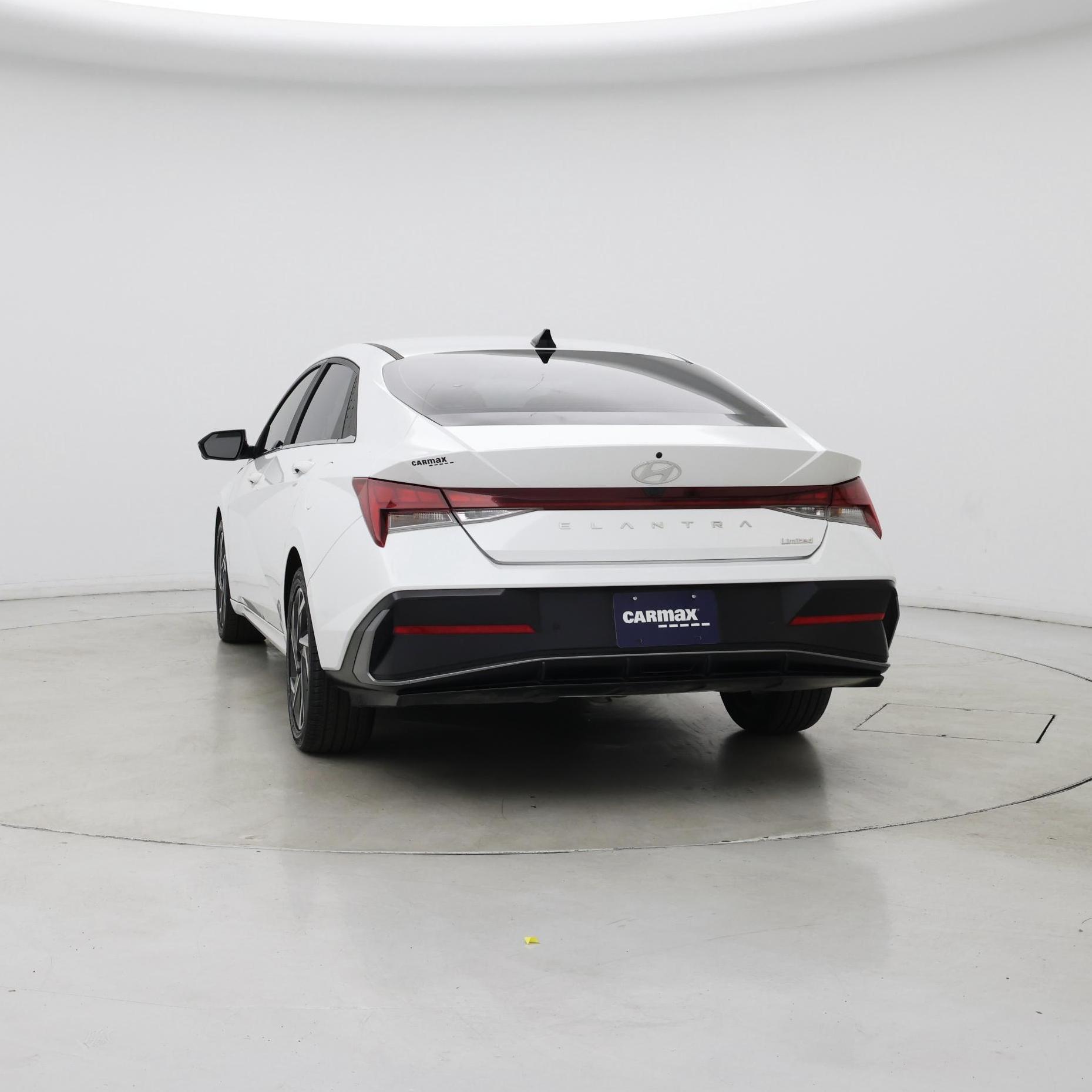 Thumbnail: 2024 Hyundai Elantra - 6