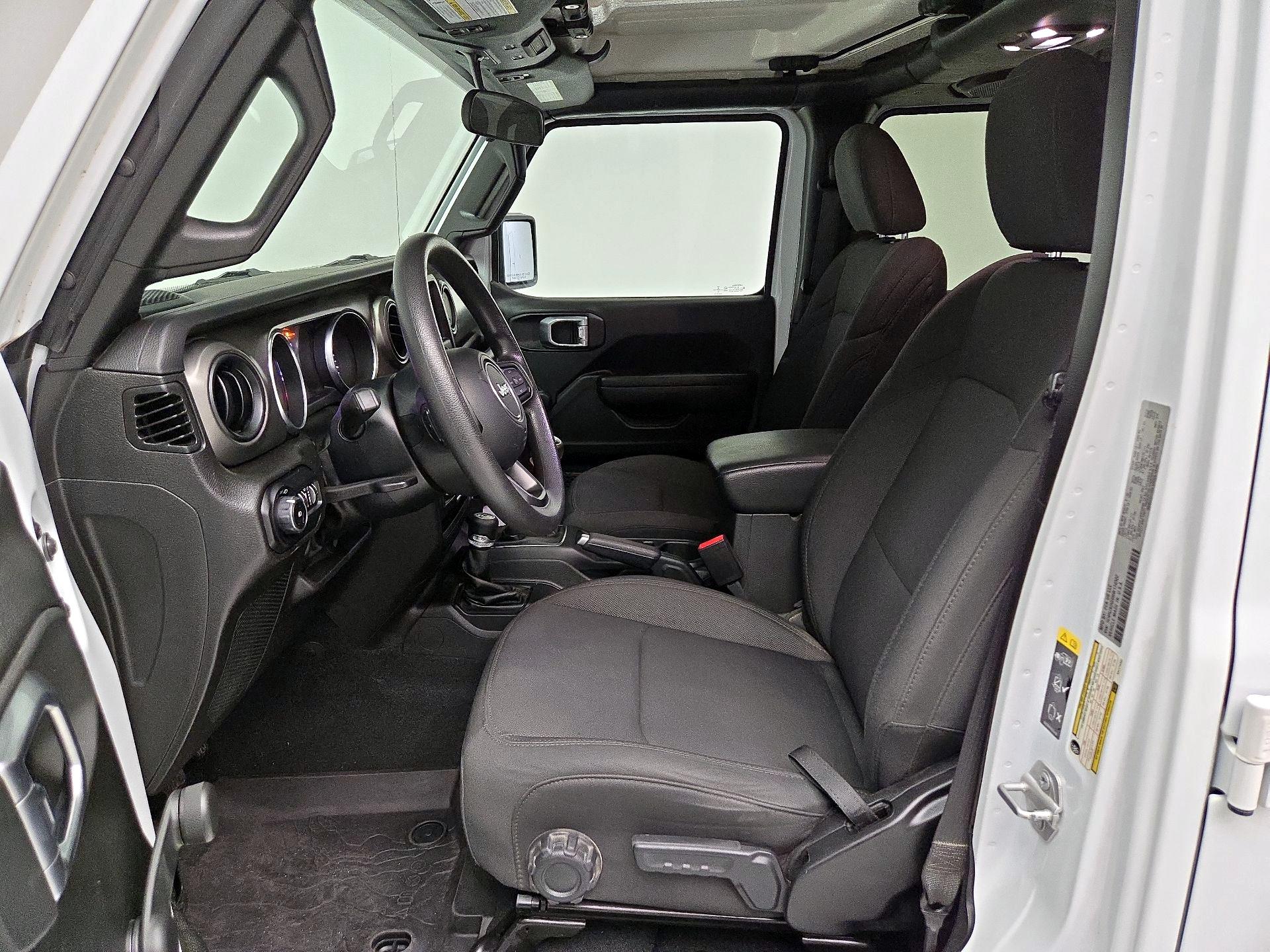 Thumbnail: 2022 Jeep Wrangler - 11