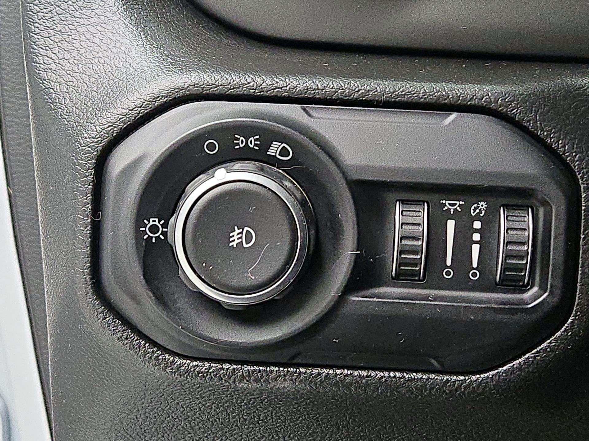 Thumbnail: 2022 Jeep Wrangler - 13