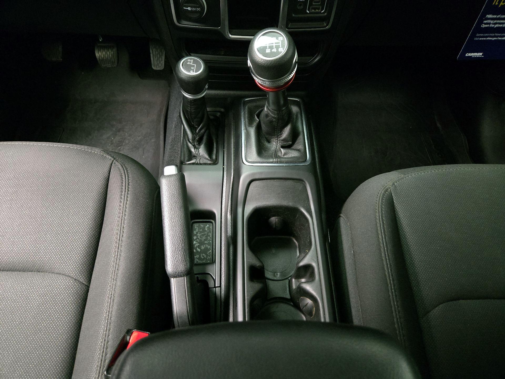 Thumbnail: 2022 Jeep Wrangler - 17