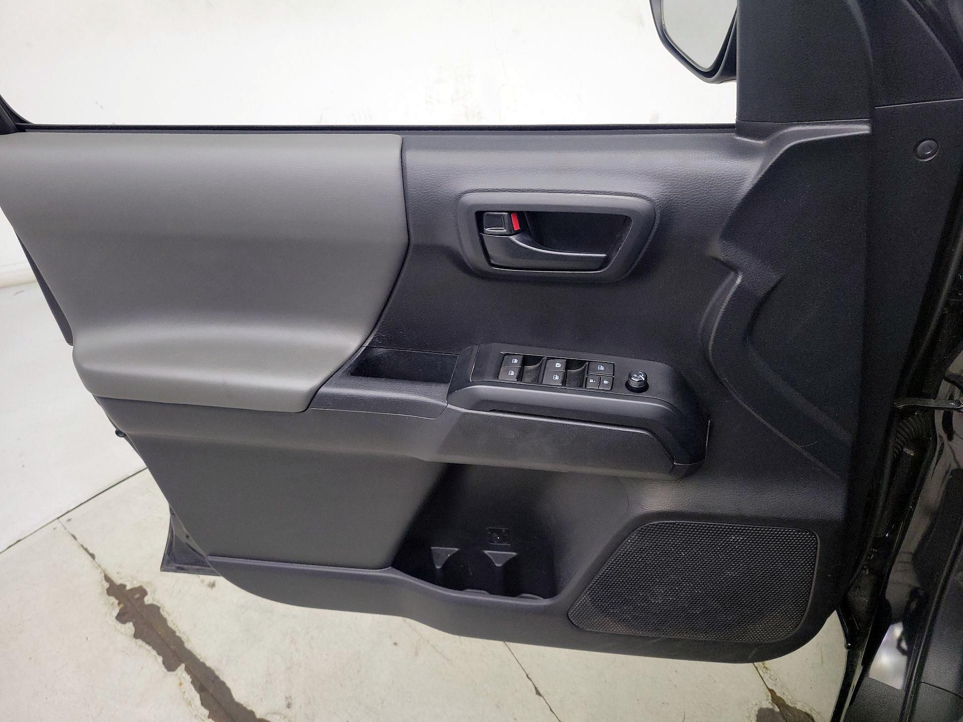 Thumbnail: 2023 Toyota Tacoma - 12