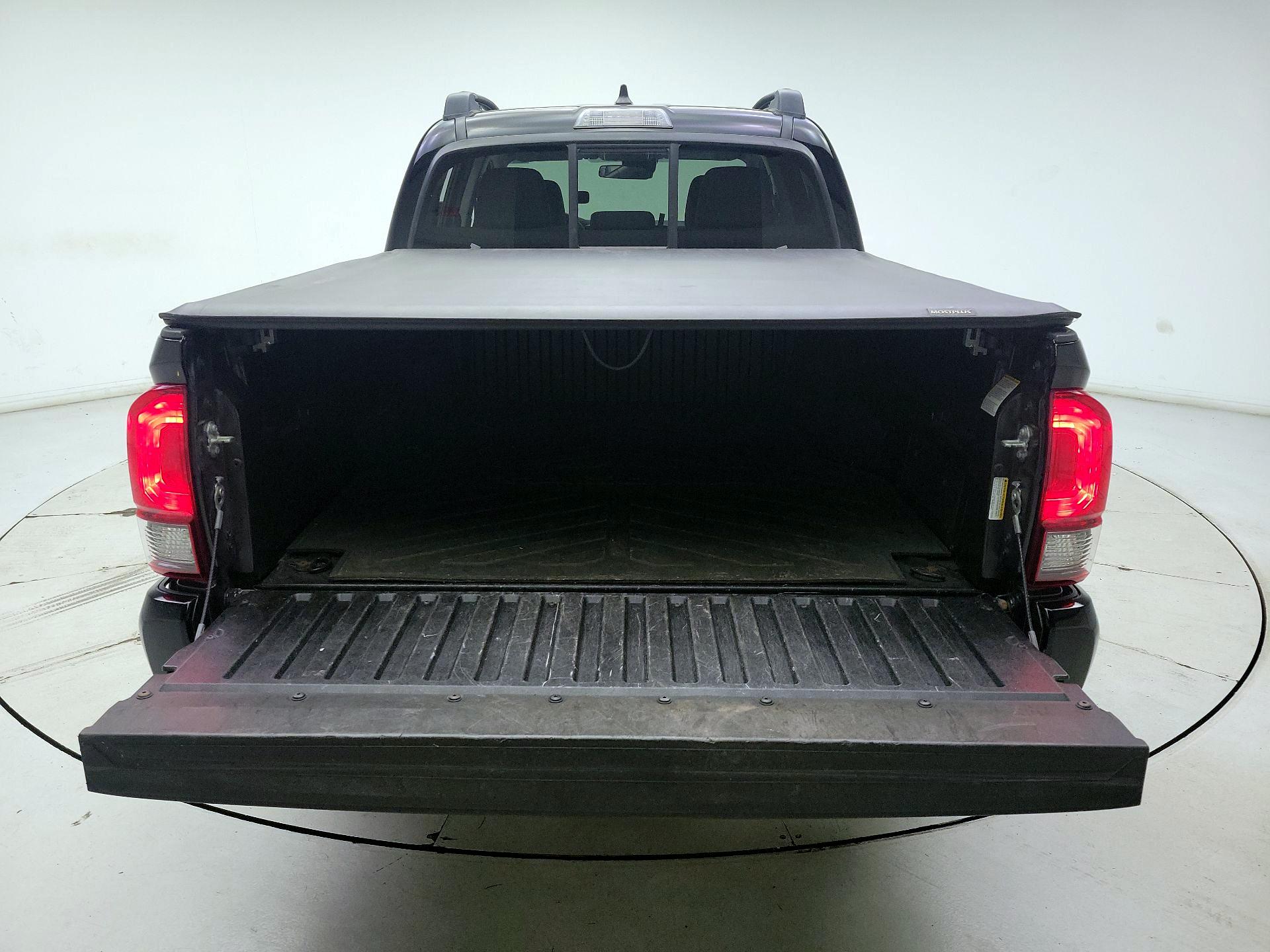 Thumbnail: 2023 Toyota Tacoma - 20