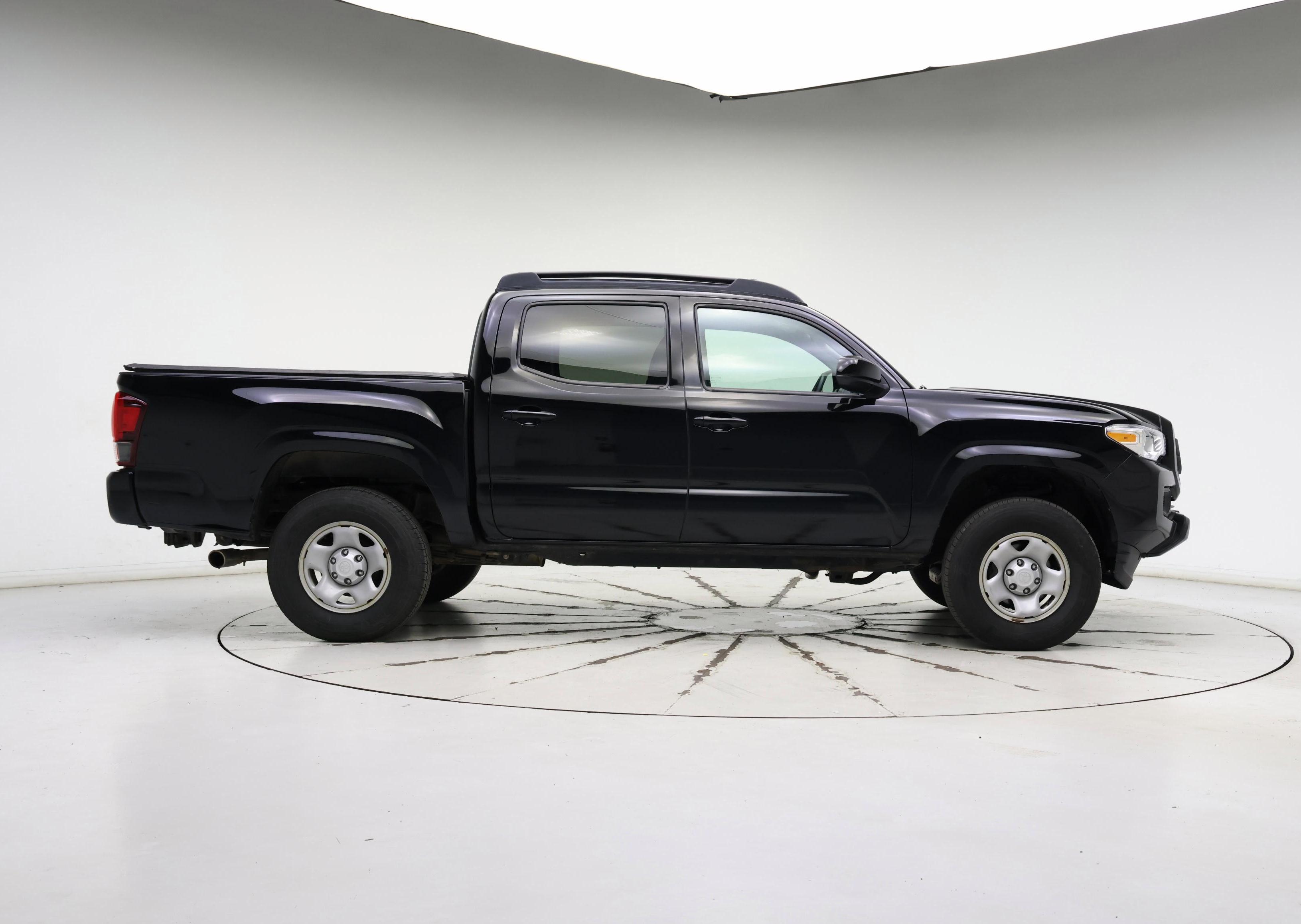 Thumbnail: 2023 Toyota Tacoma - 7