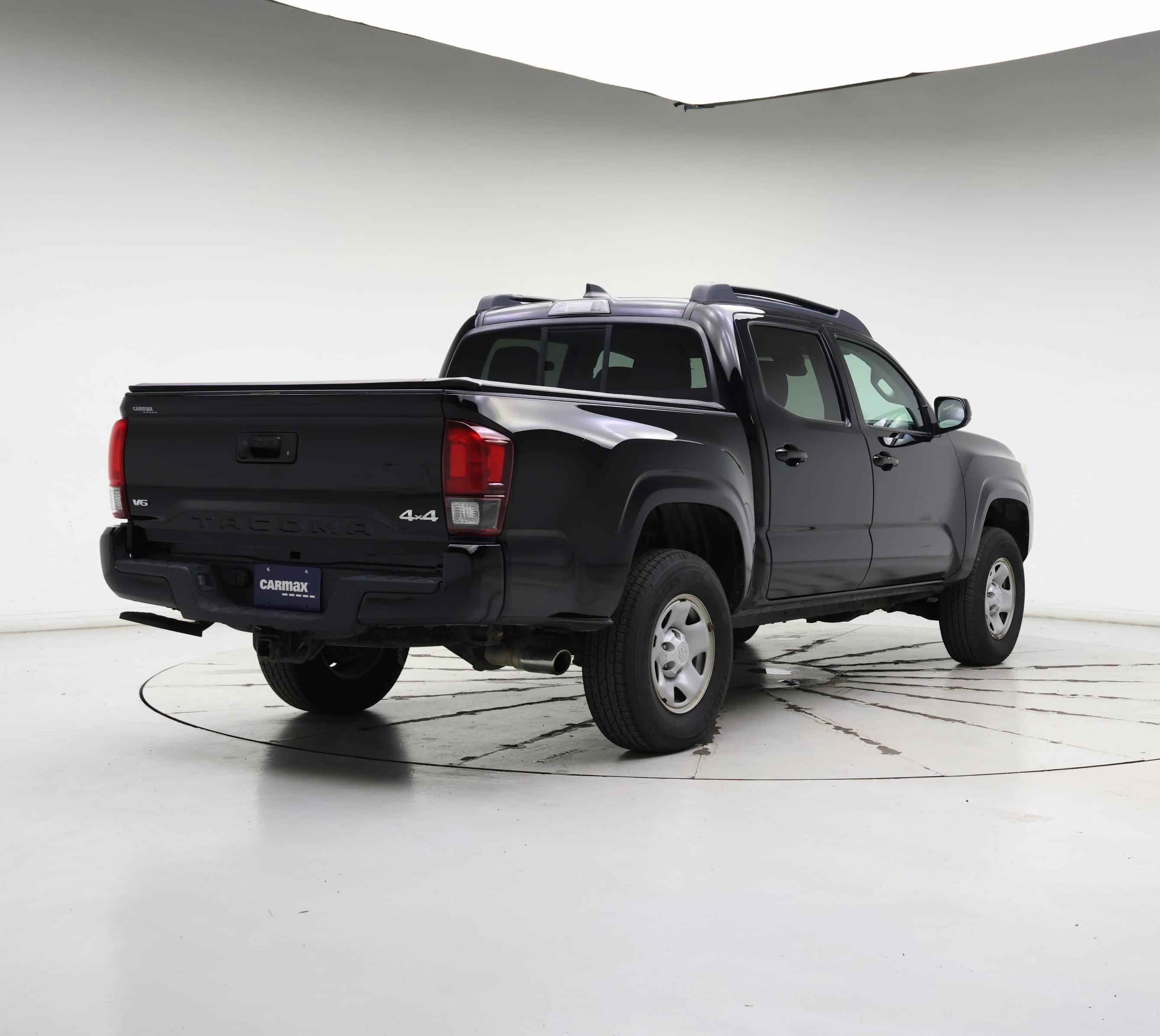 Thumbnail: 2023 Toyota Tacoma - 8