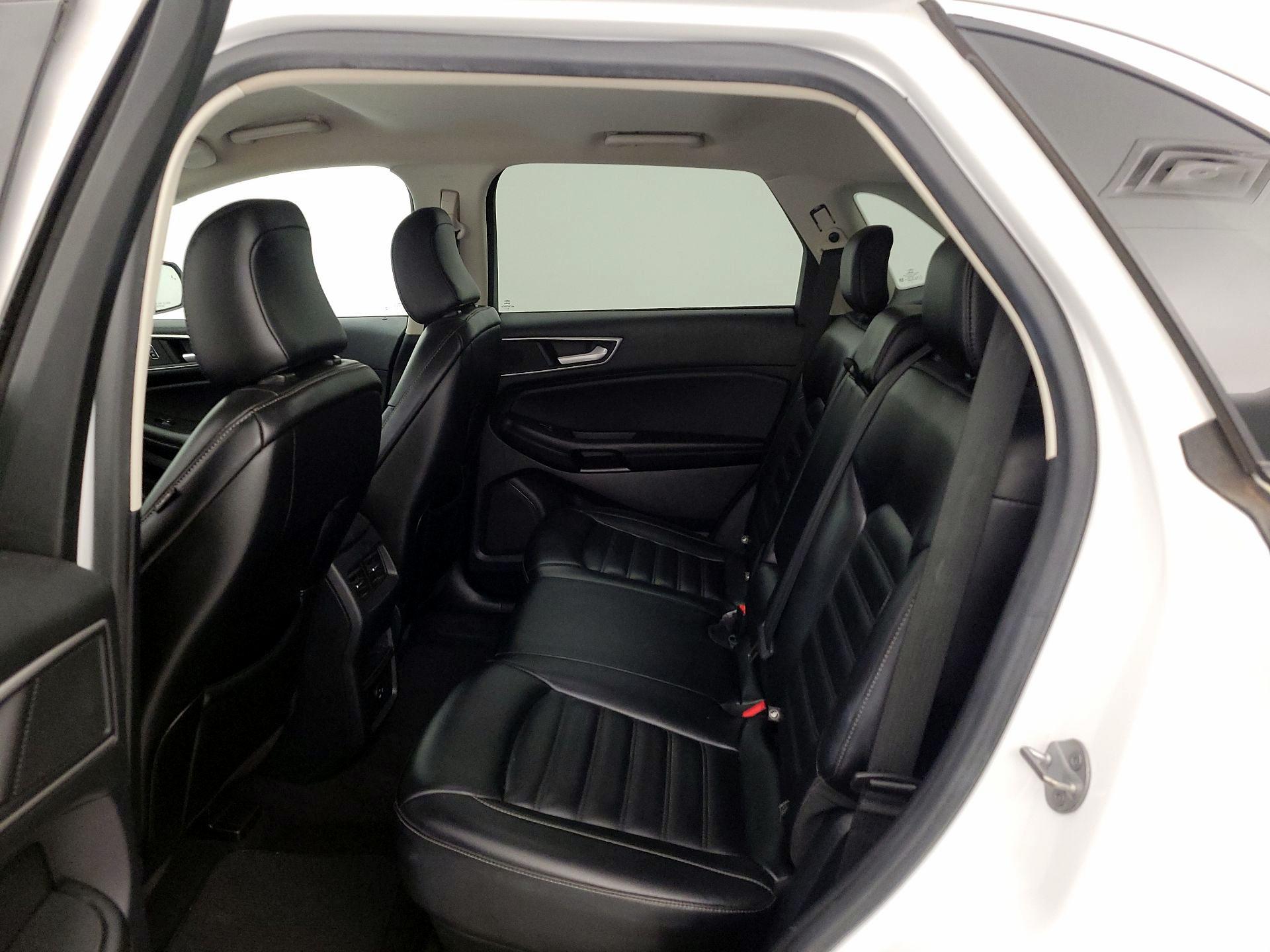 Thumbnail: 2022 Ford Edge - 19