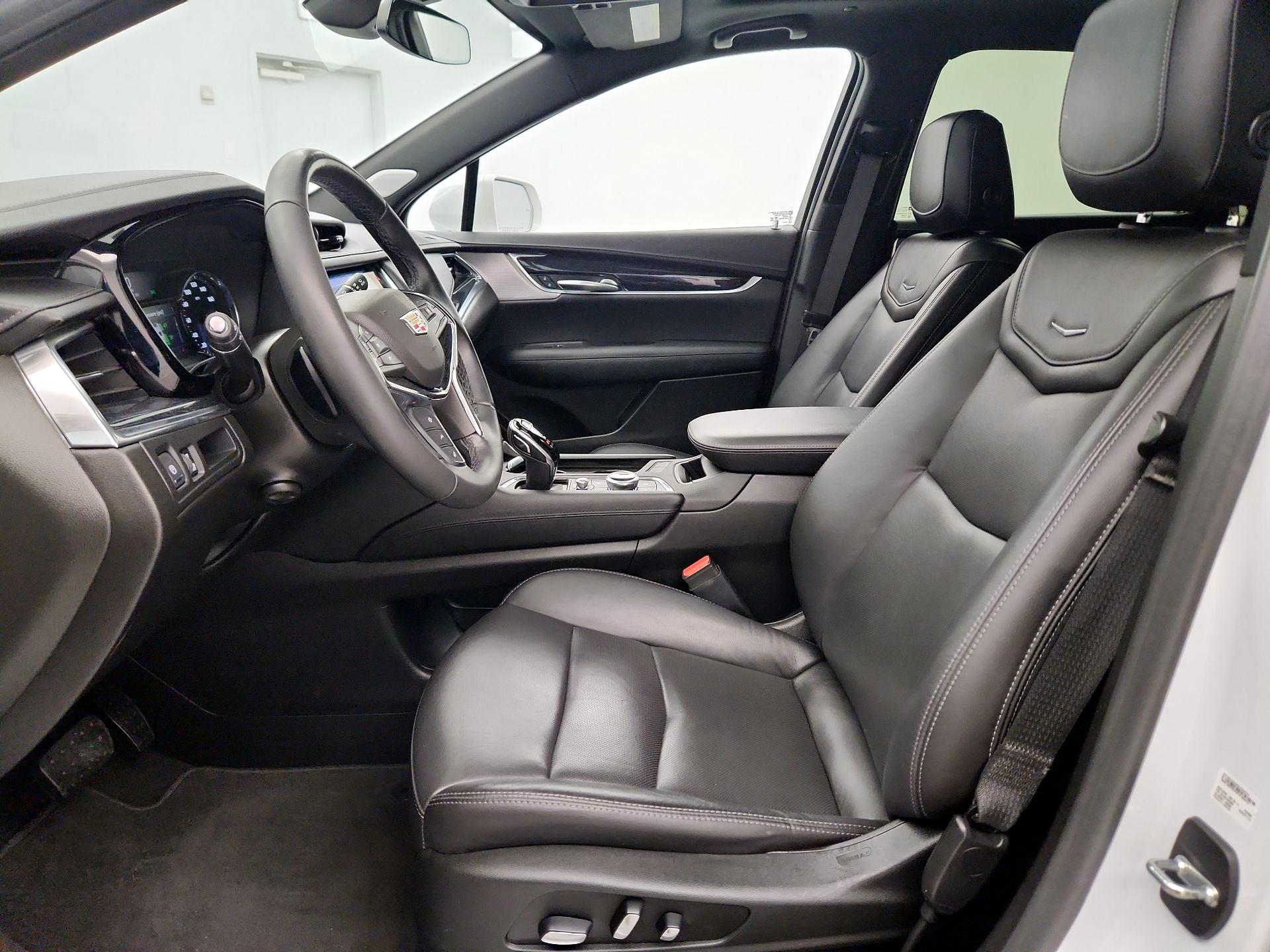 Thumbnail: 2020 Cadillac XT5 - 11