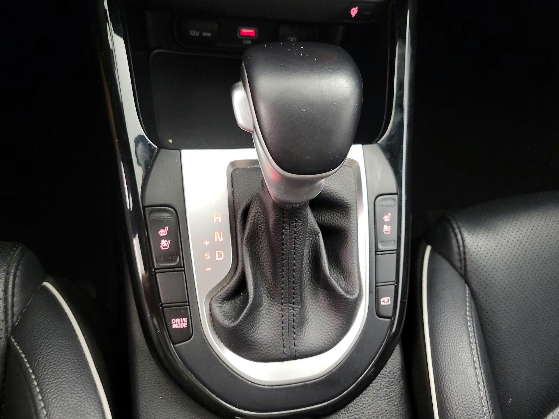 Thumbnail: 2022 Kia Forte - 18