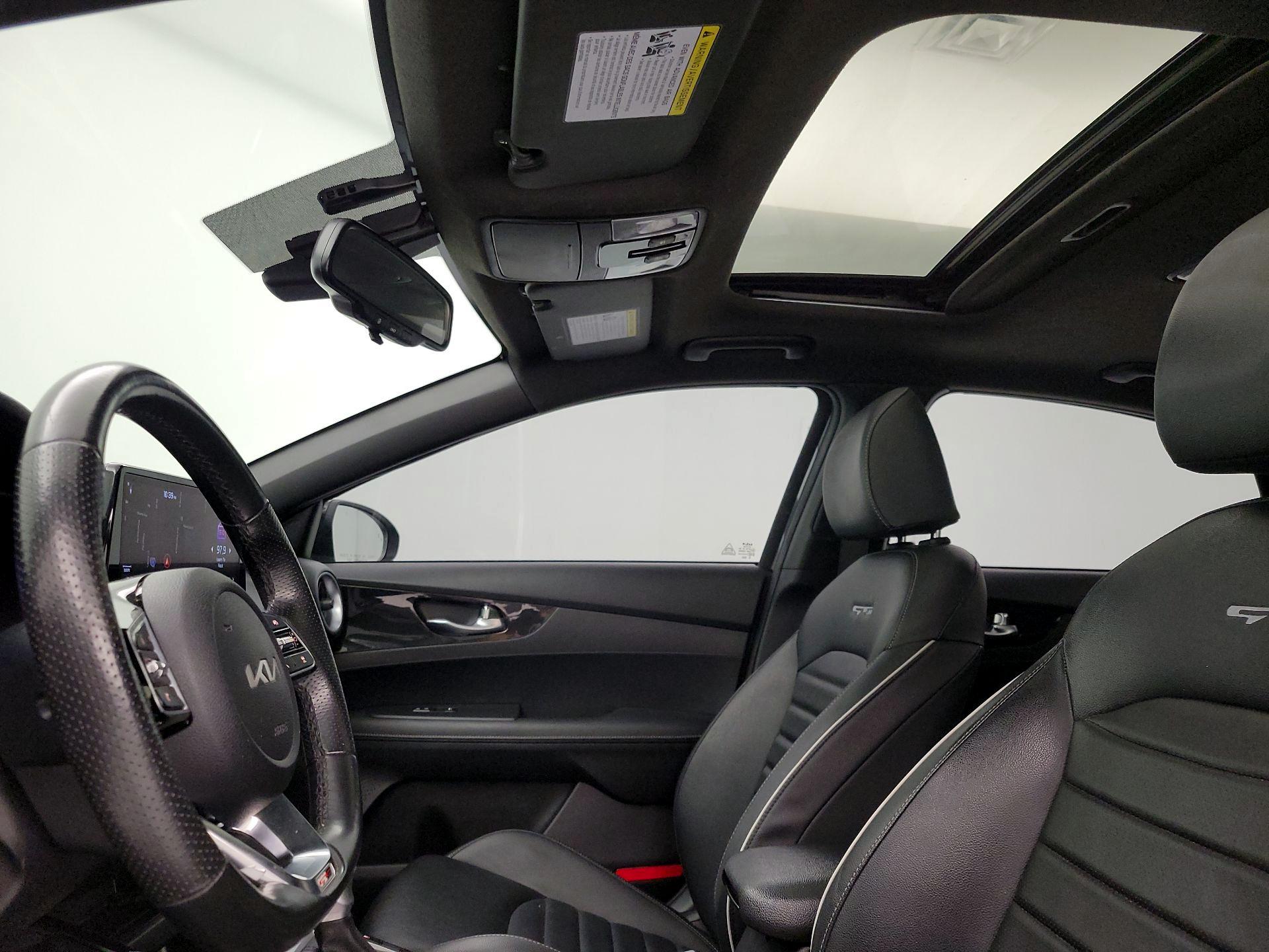 Thumbnail: 2022 Kia Forte - 20