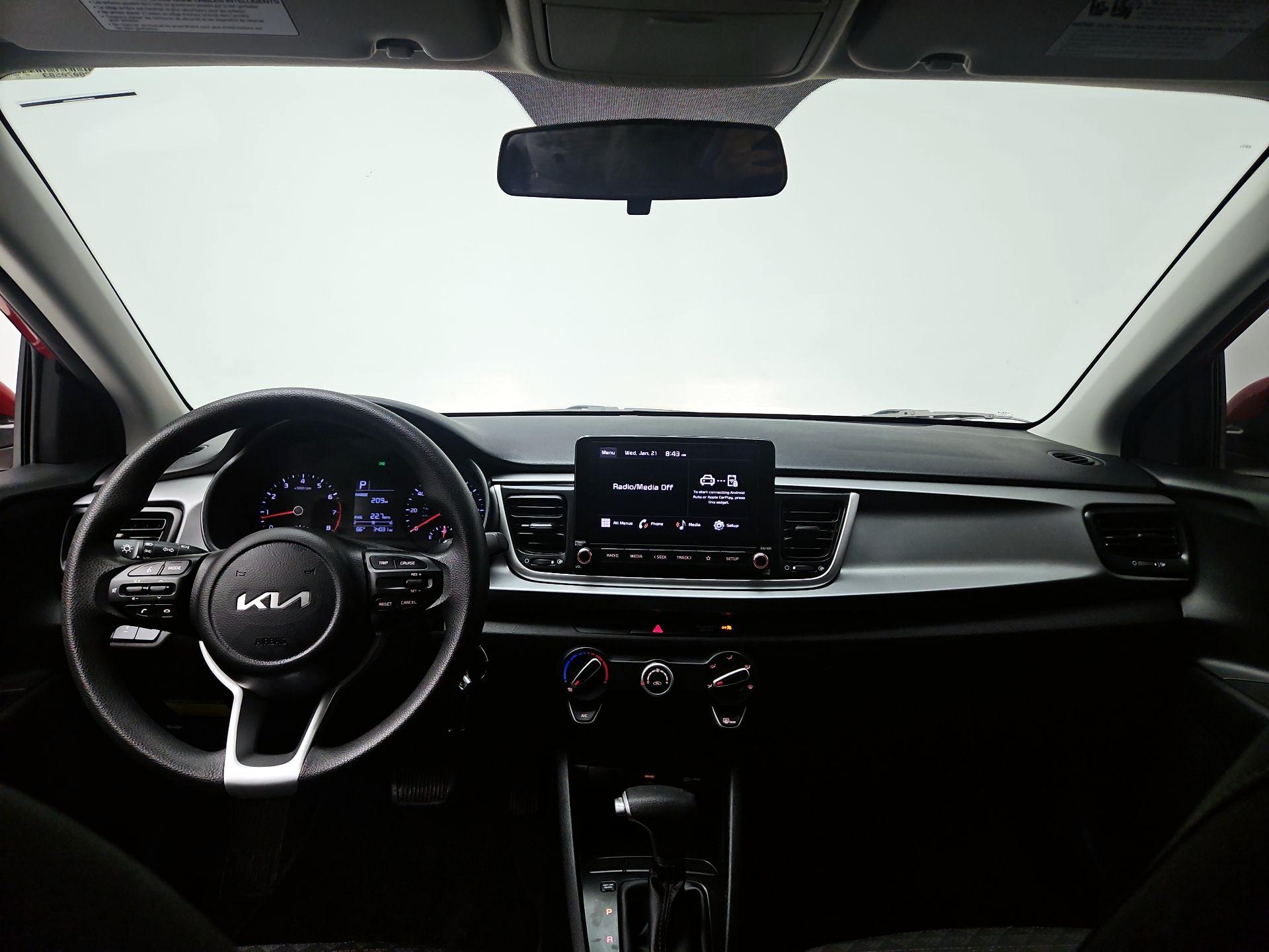 Thumbnail: 2023 Kia Rio - 9