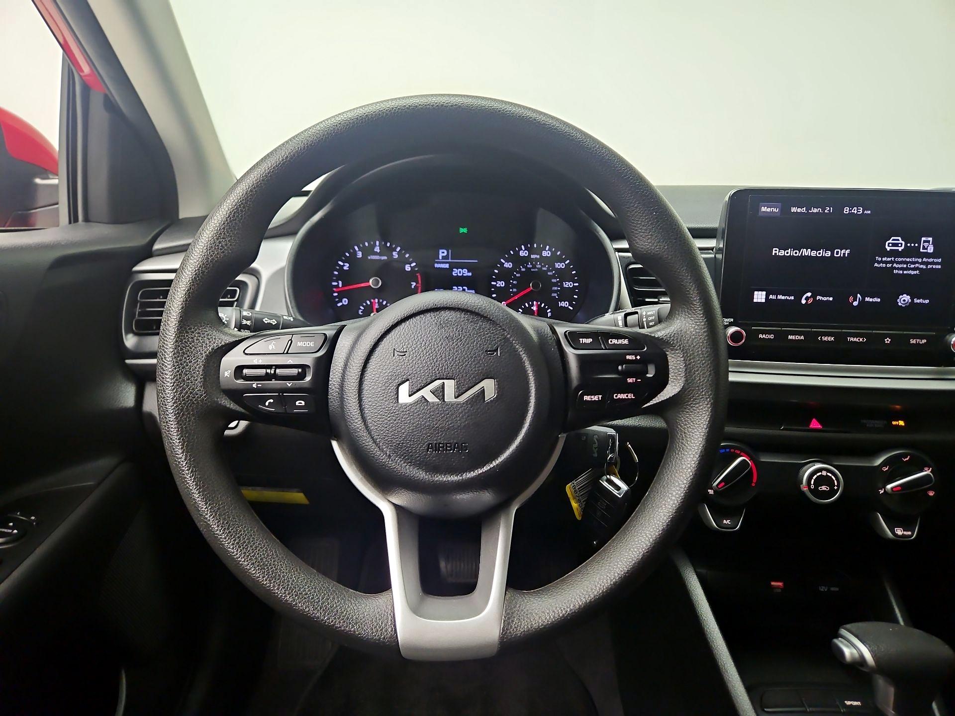 Thumbnail: 2023 Kia Rio - 10