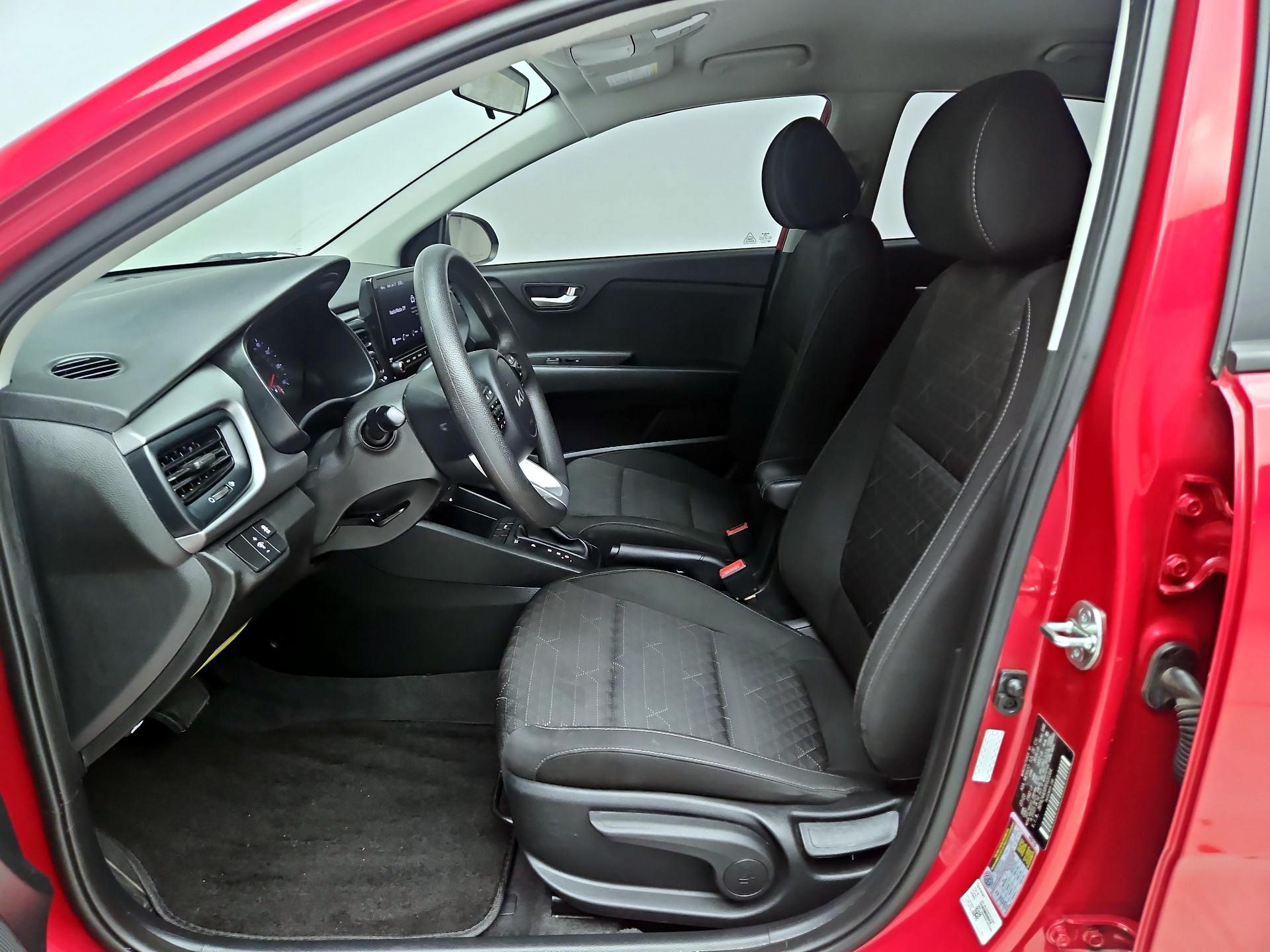 Thumbnail: 2023 Kia Rio - 11