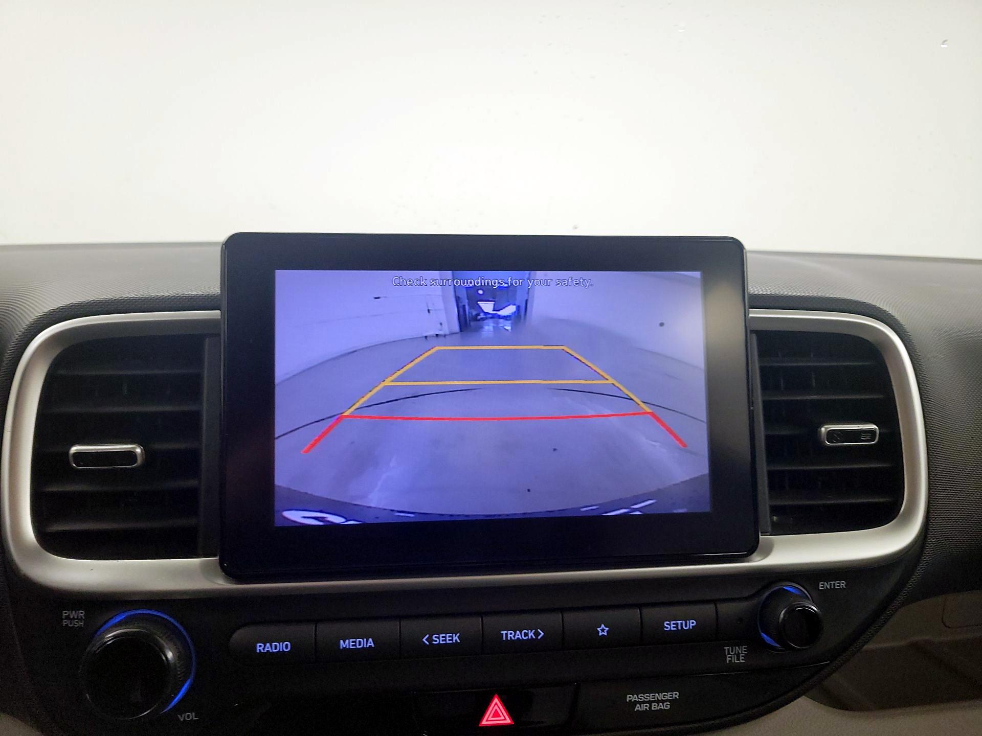 Thumbnail: 2022 Hyundai Venue - 14