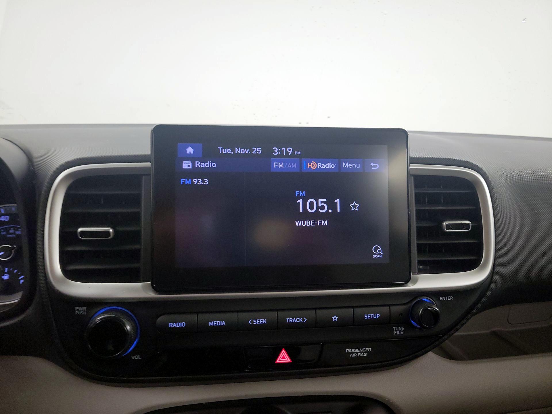 Thumbnail: 2022 Hyundai Venue - 15