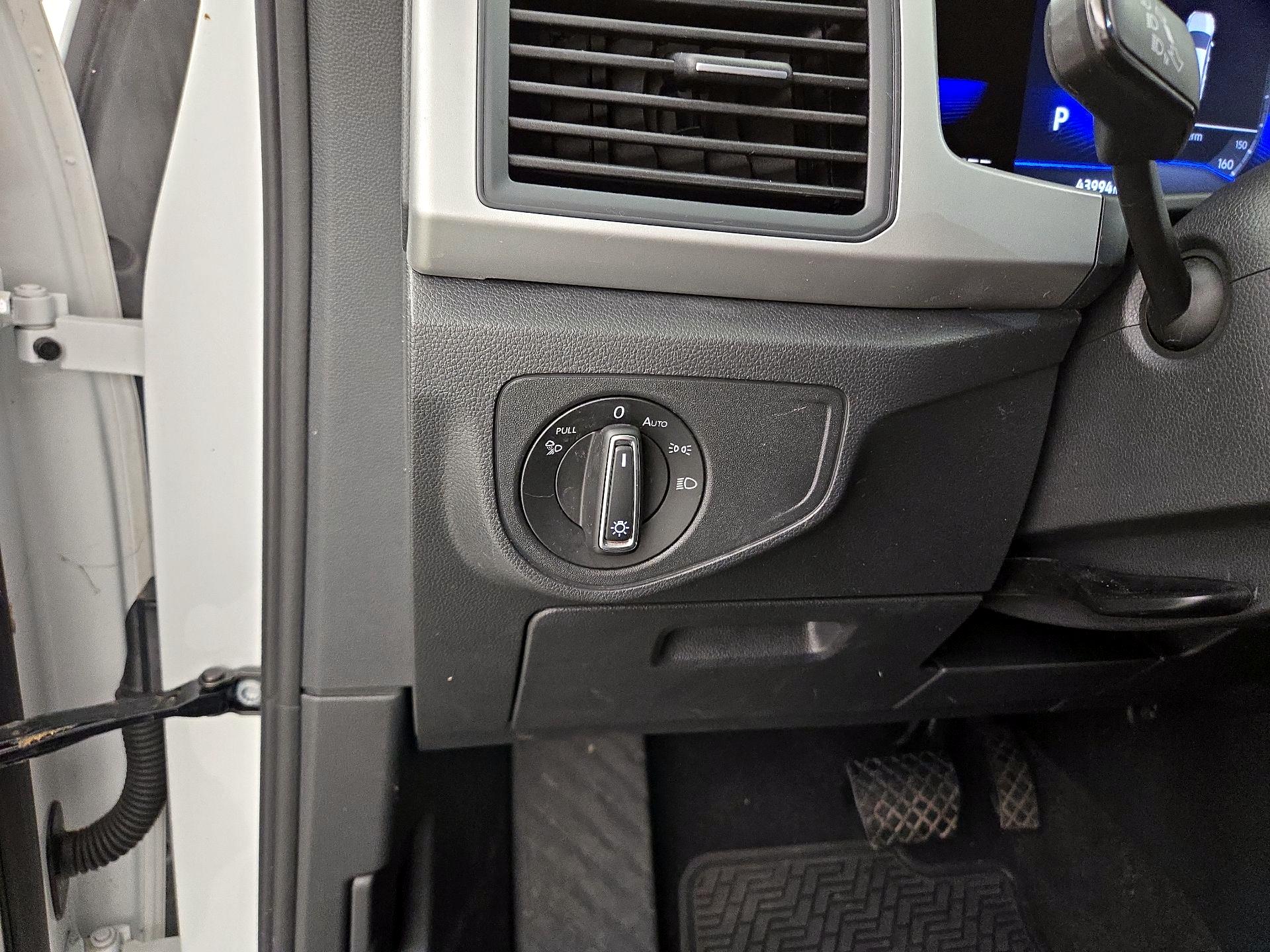 Thumbnail: 2022 Volkswagen Atlas - 13