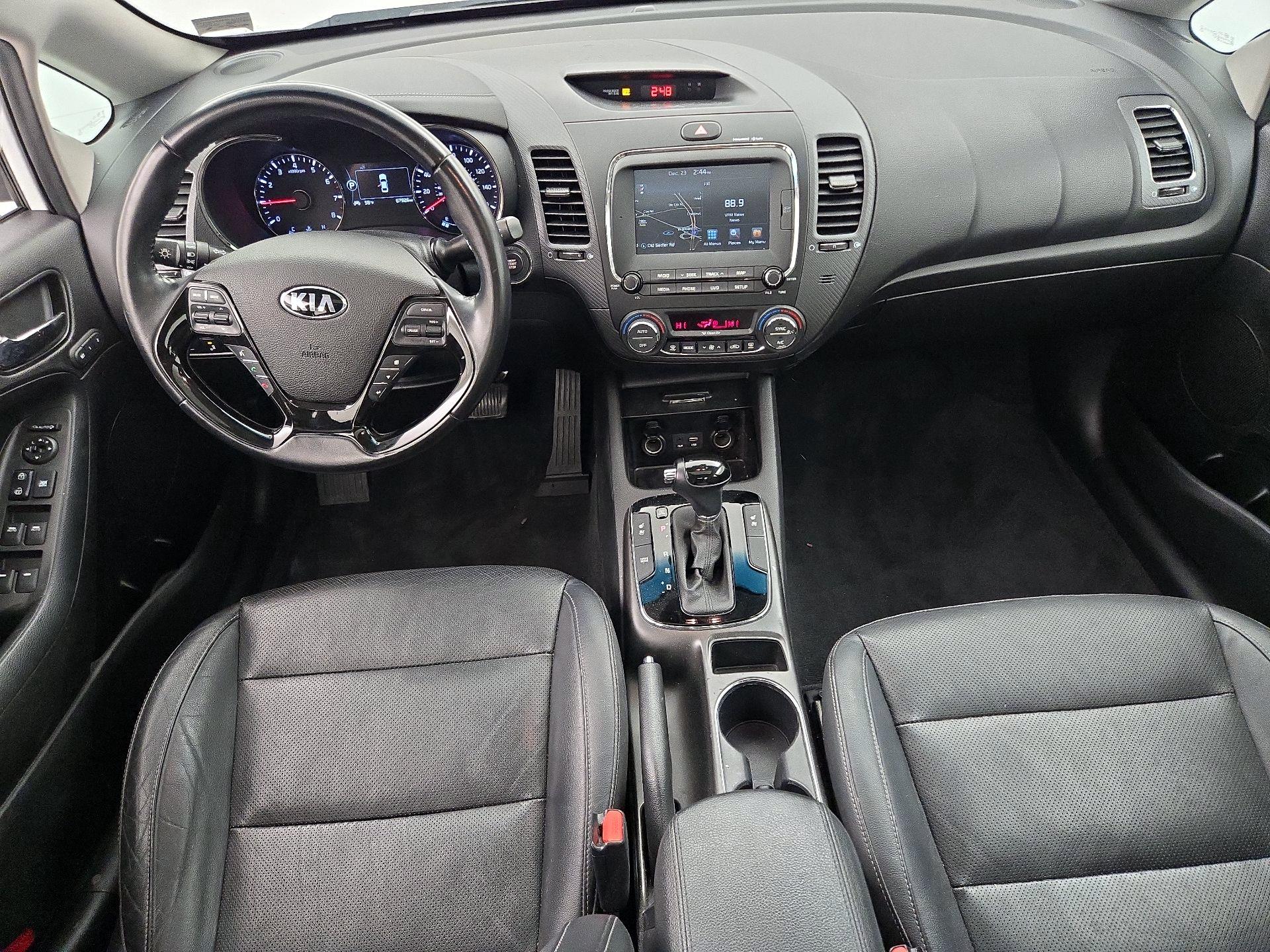 Thumbnail: 2017 Kia Forte - 9