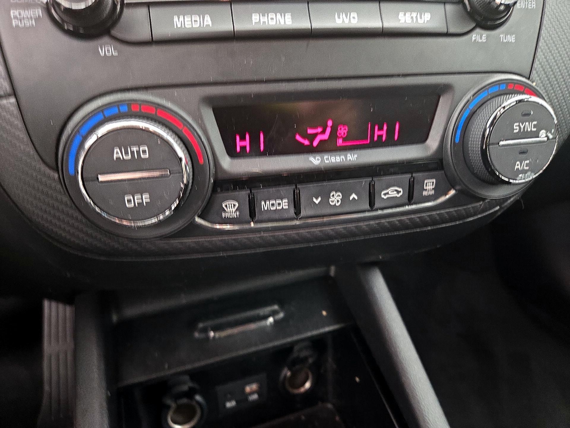 Thumbnail: 2017 Kia Forte - 16