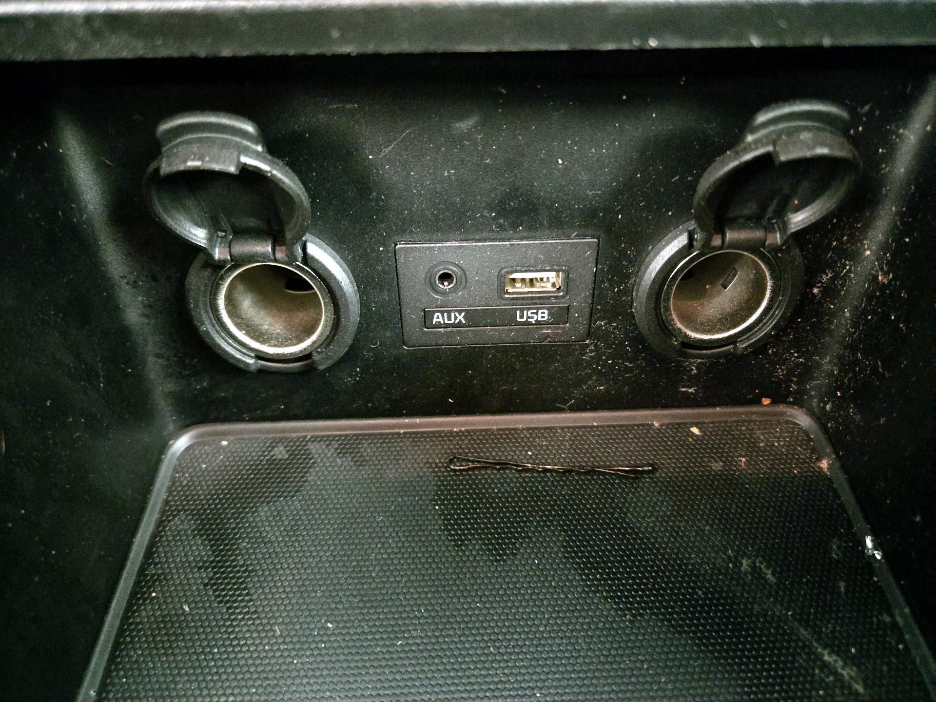 Thumbnail: 2017 Kia Forte - 18