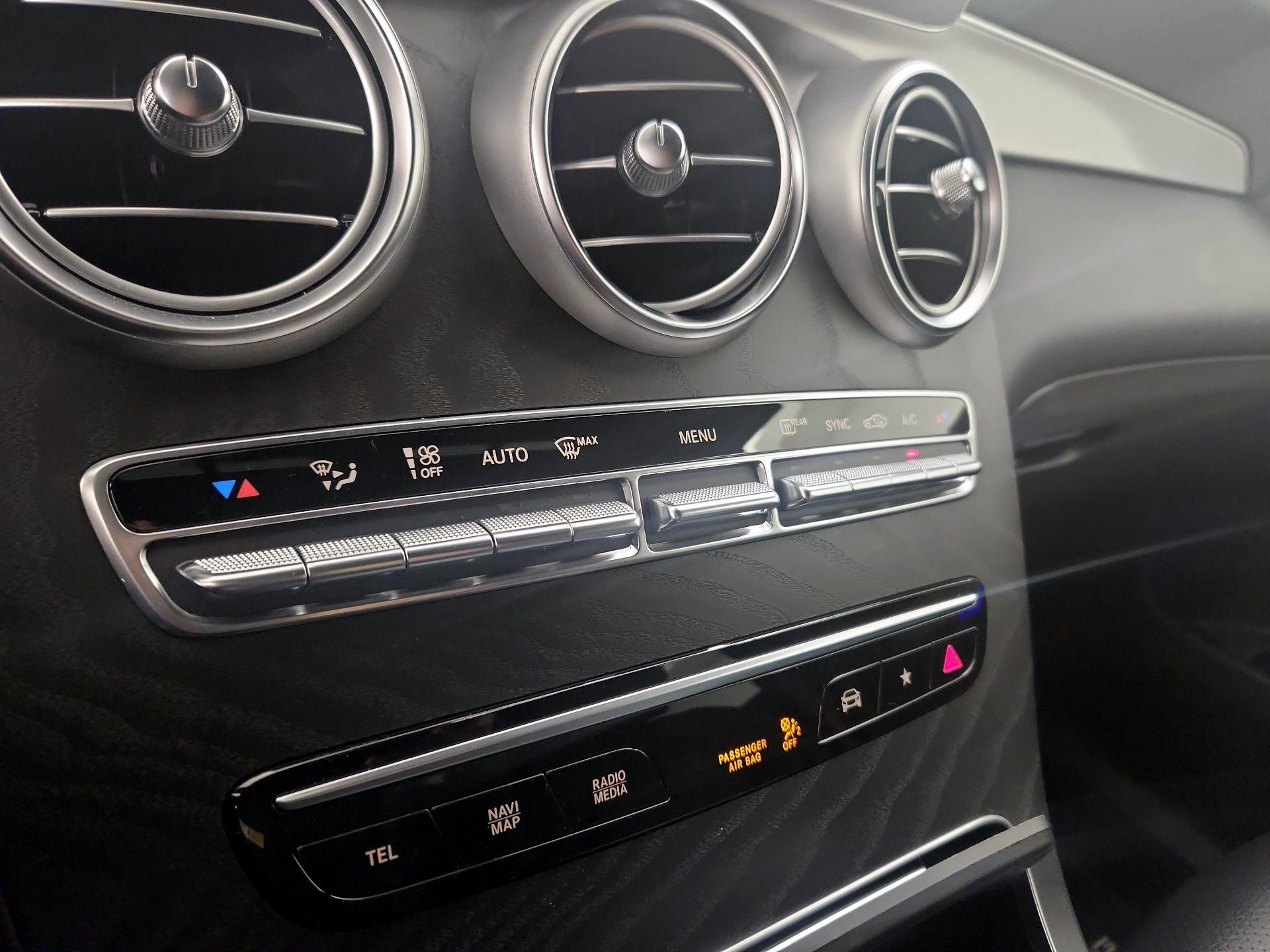 Thumbnail: 2023 Mercedes-Benz GLC - 16