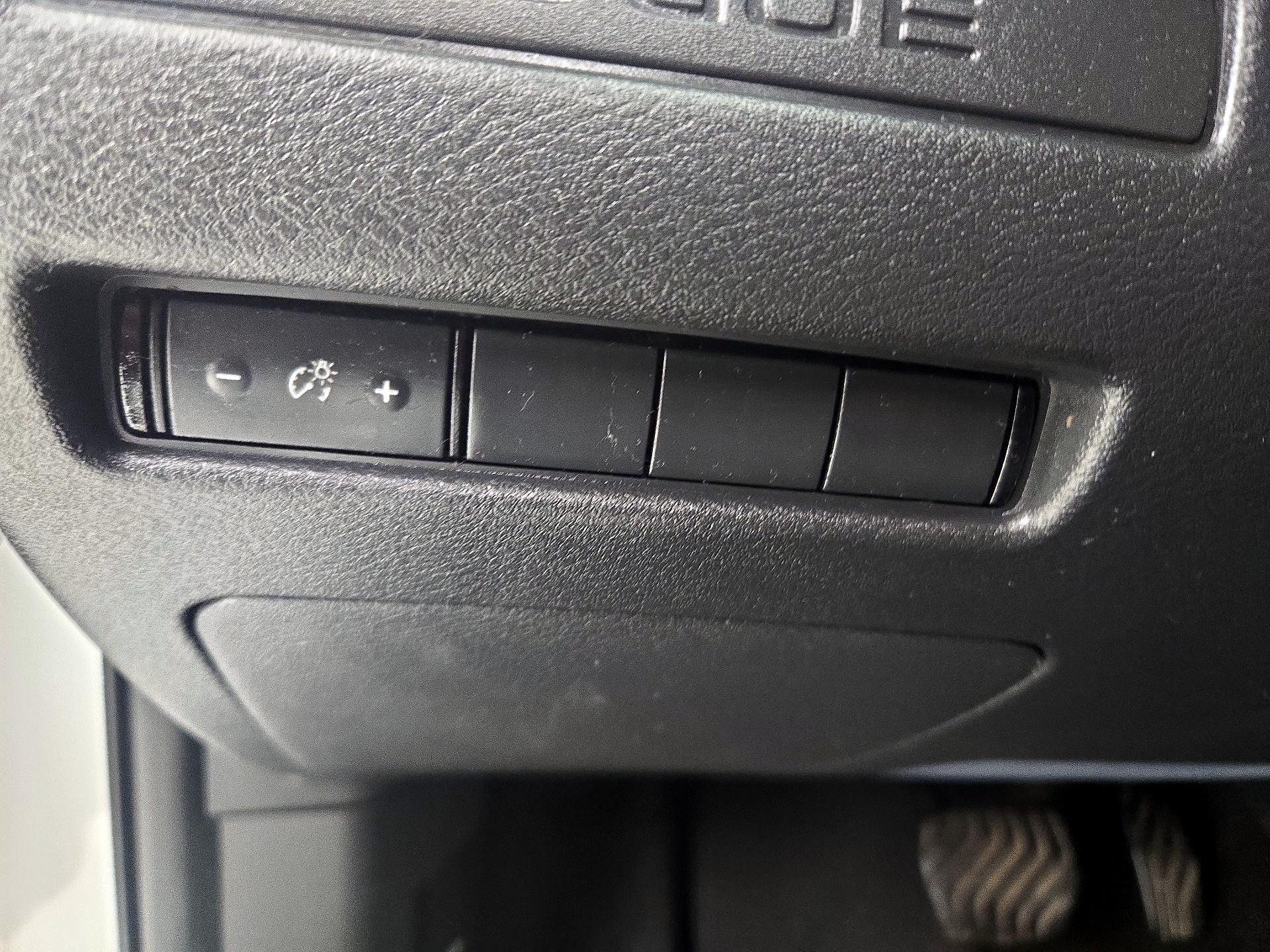 Thumbnail: 2021 Nissan Rogue - 13