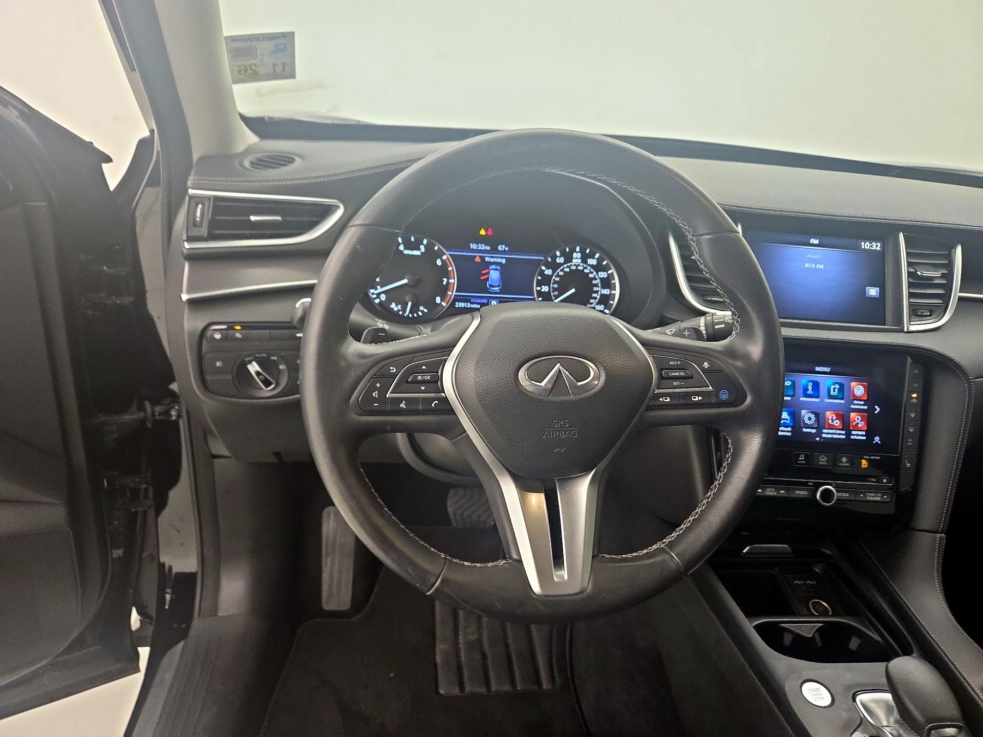 Thumbnail: 2022 INFINITI QX50 - 10