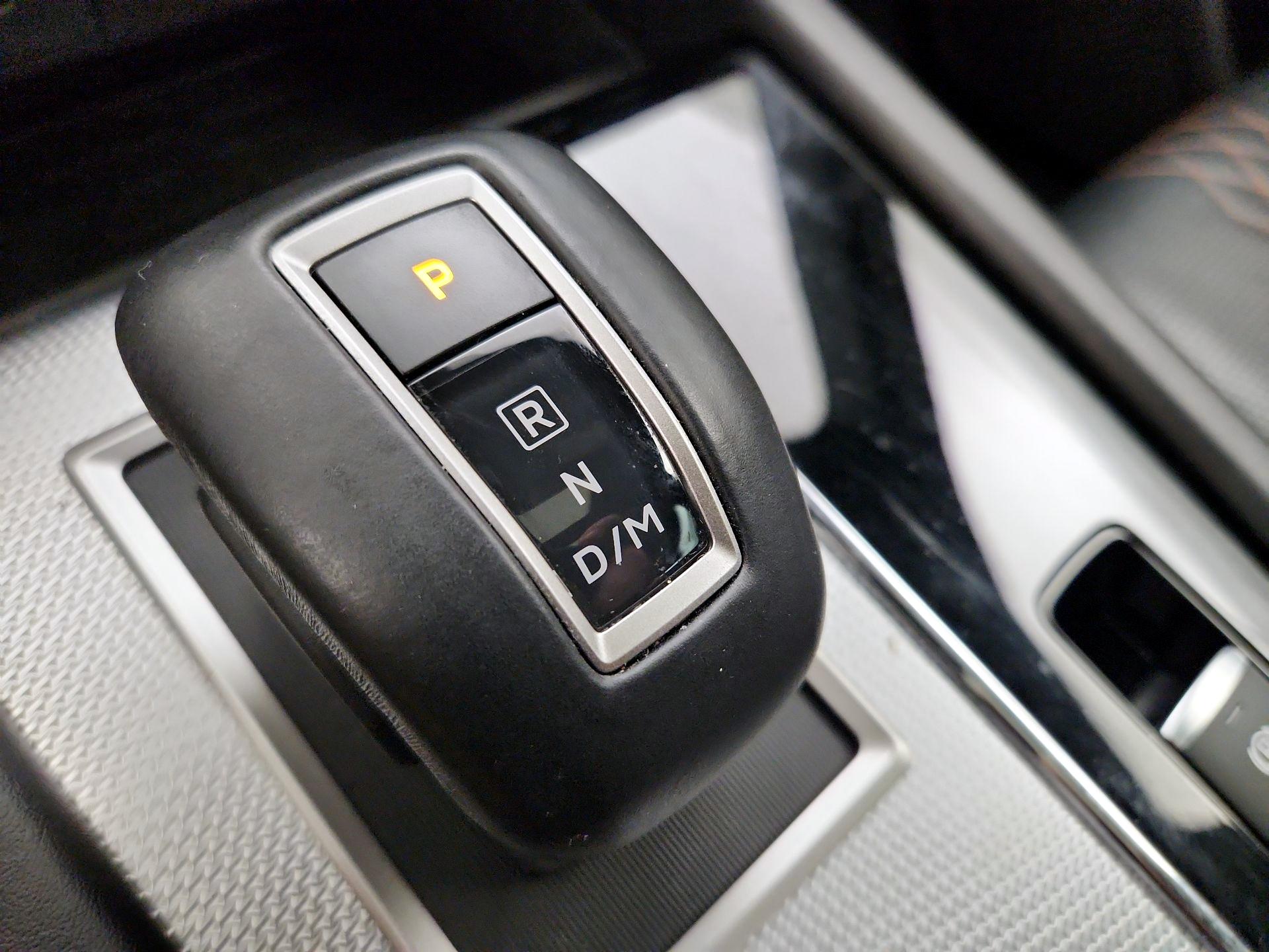 Thumbnail: 2022 Mitsubishi Outlander - 18