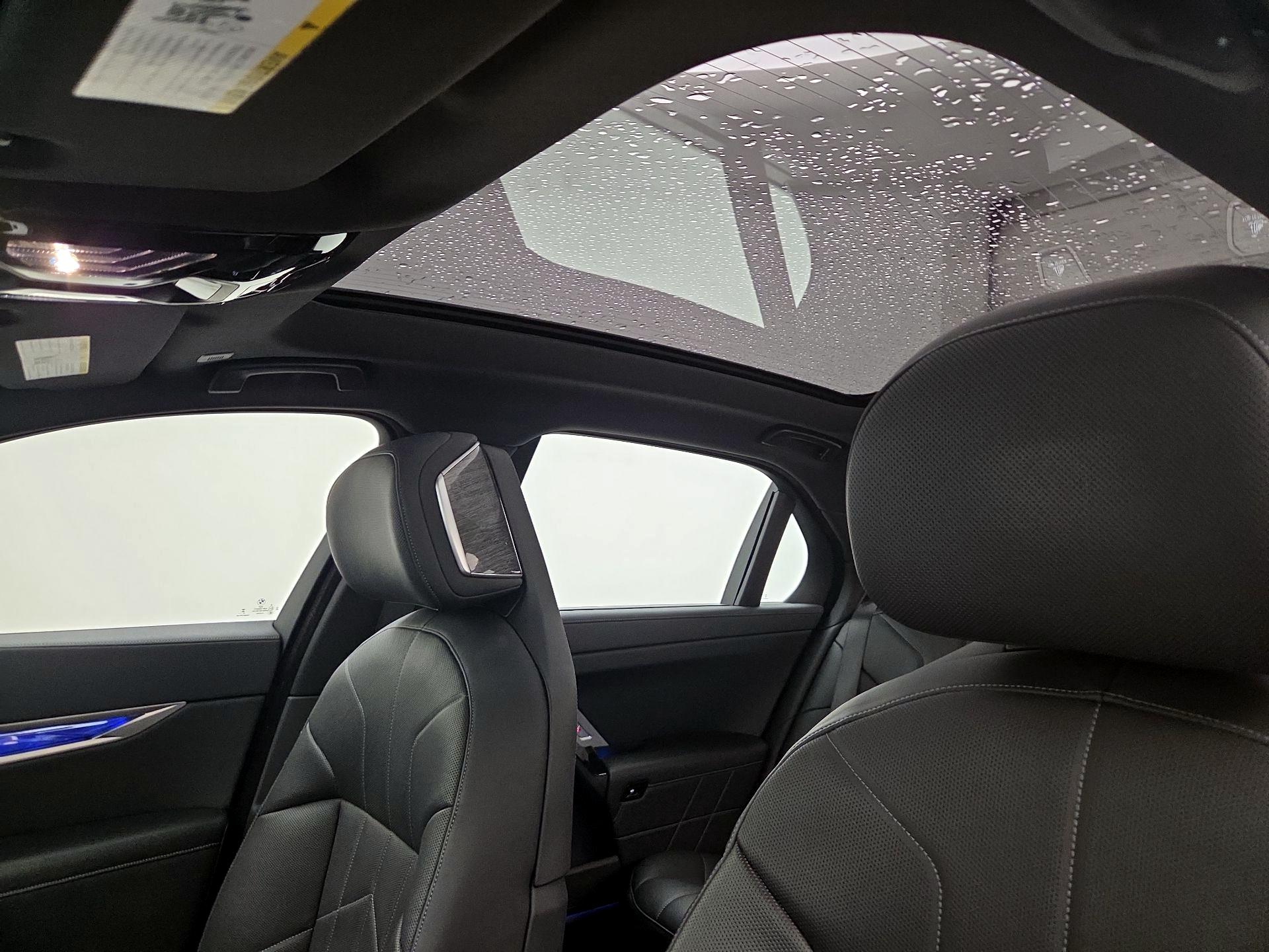 Thumbnail: 2024 BMW 7 Series - 20