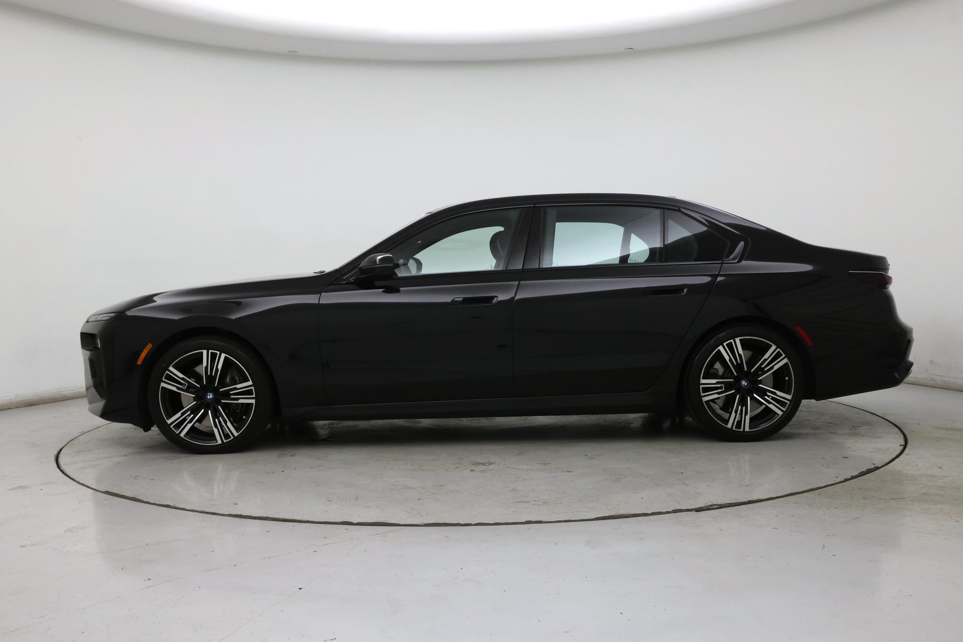 Thumbnail: 2024 BMW 7 Series - 3