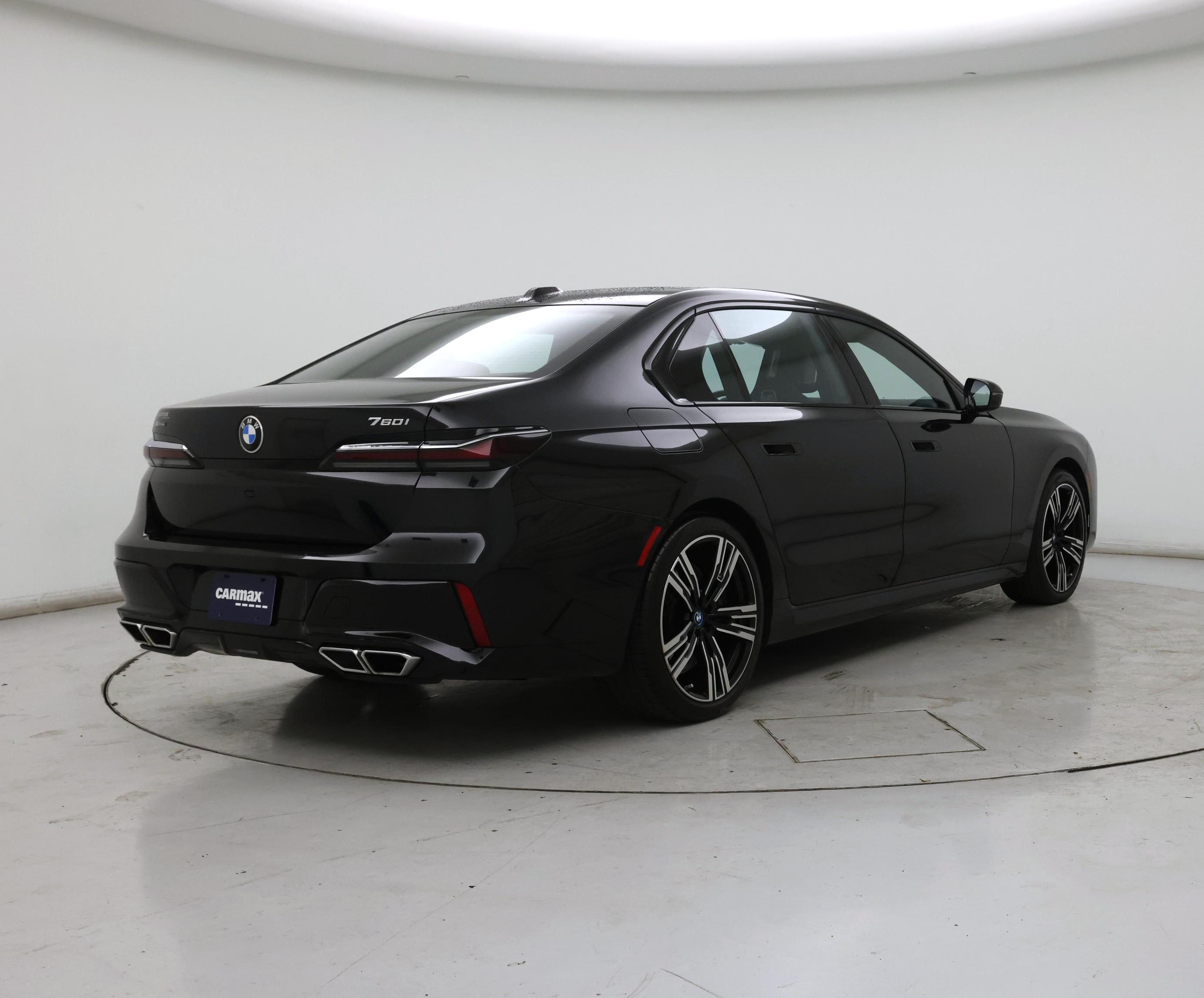 Thumbnail: 2024 BMW 7 Series - 8