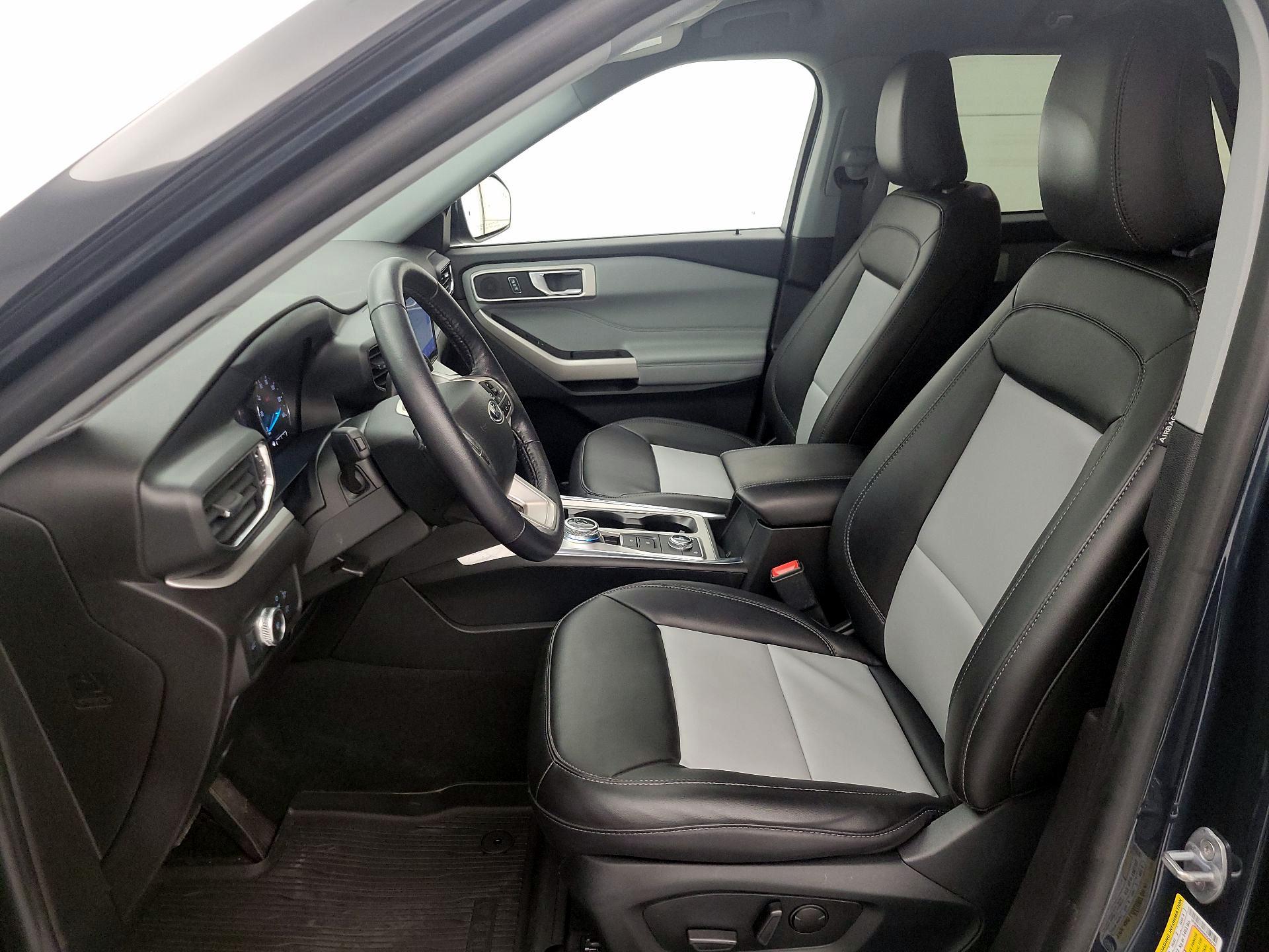 Thumbnail: 2022 Ford Explorer - 11