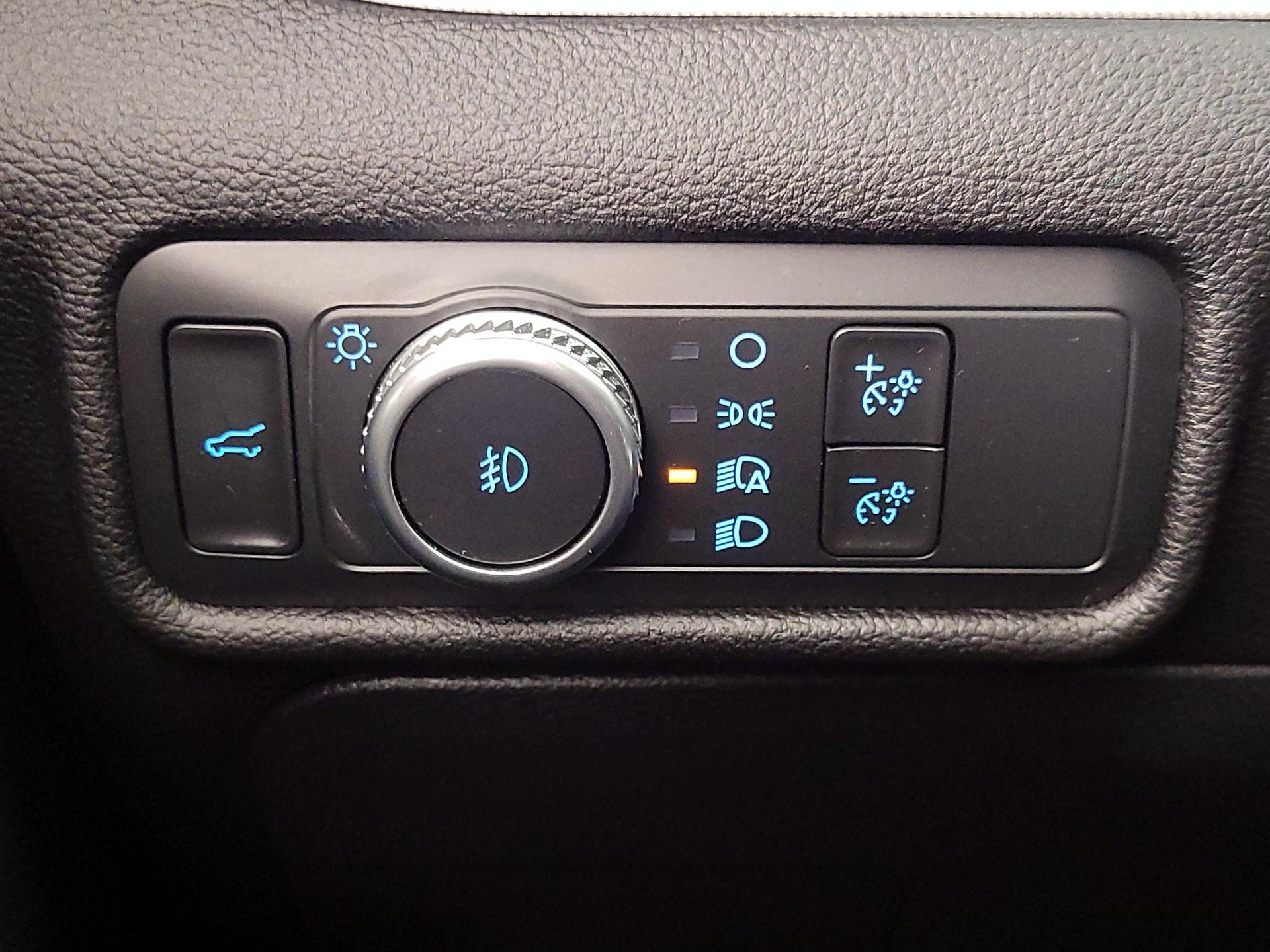 Thumbnail: 2022 Ford Explorer - 13