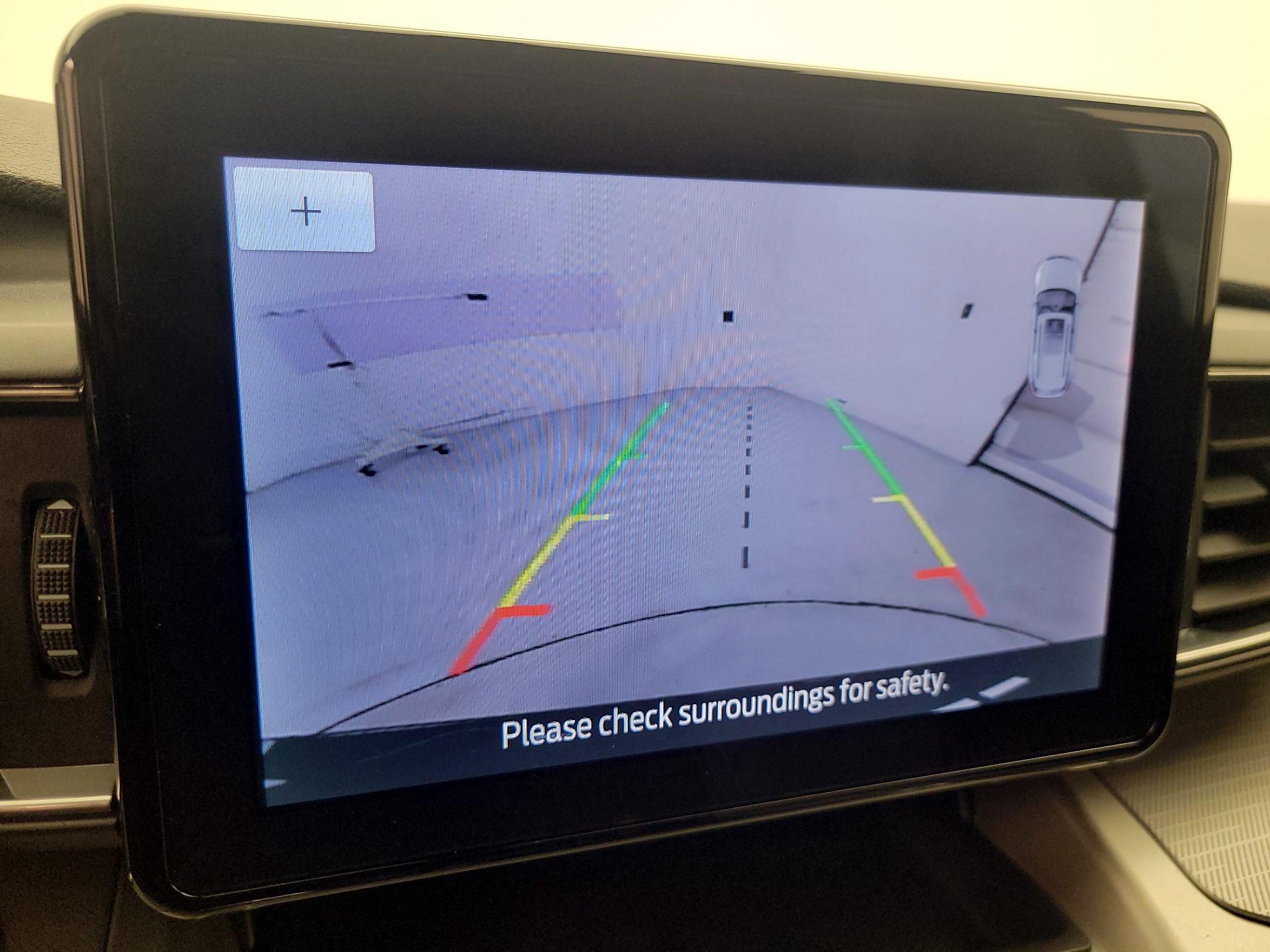 Thumbnail: 2022 Ford Explorer - 15