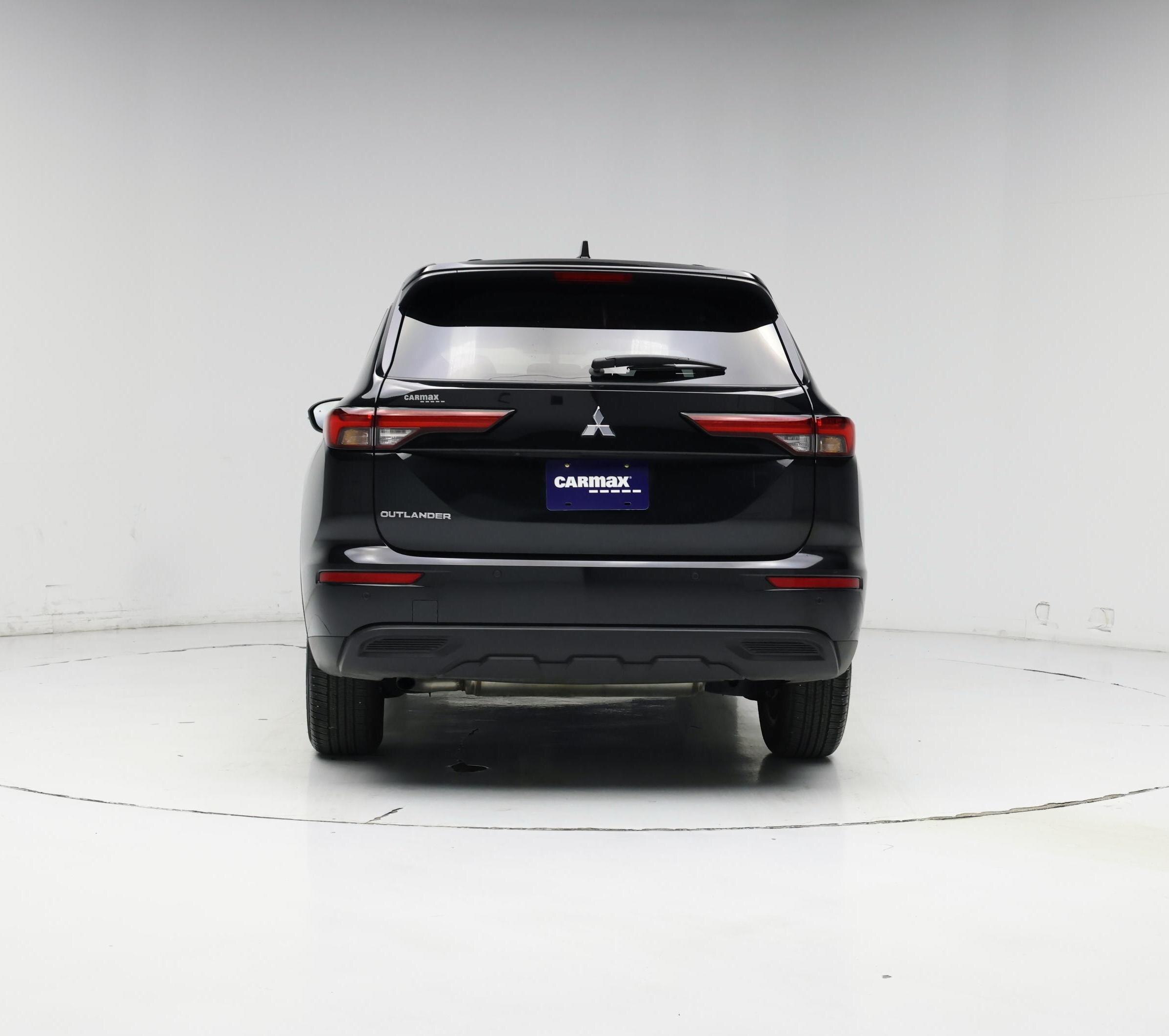 Thumbnail: 2024 Mitsubishi Outlander - 6