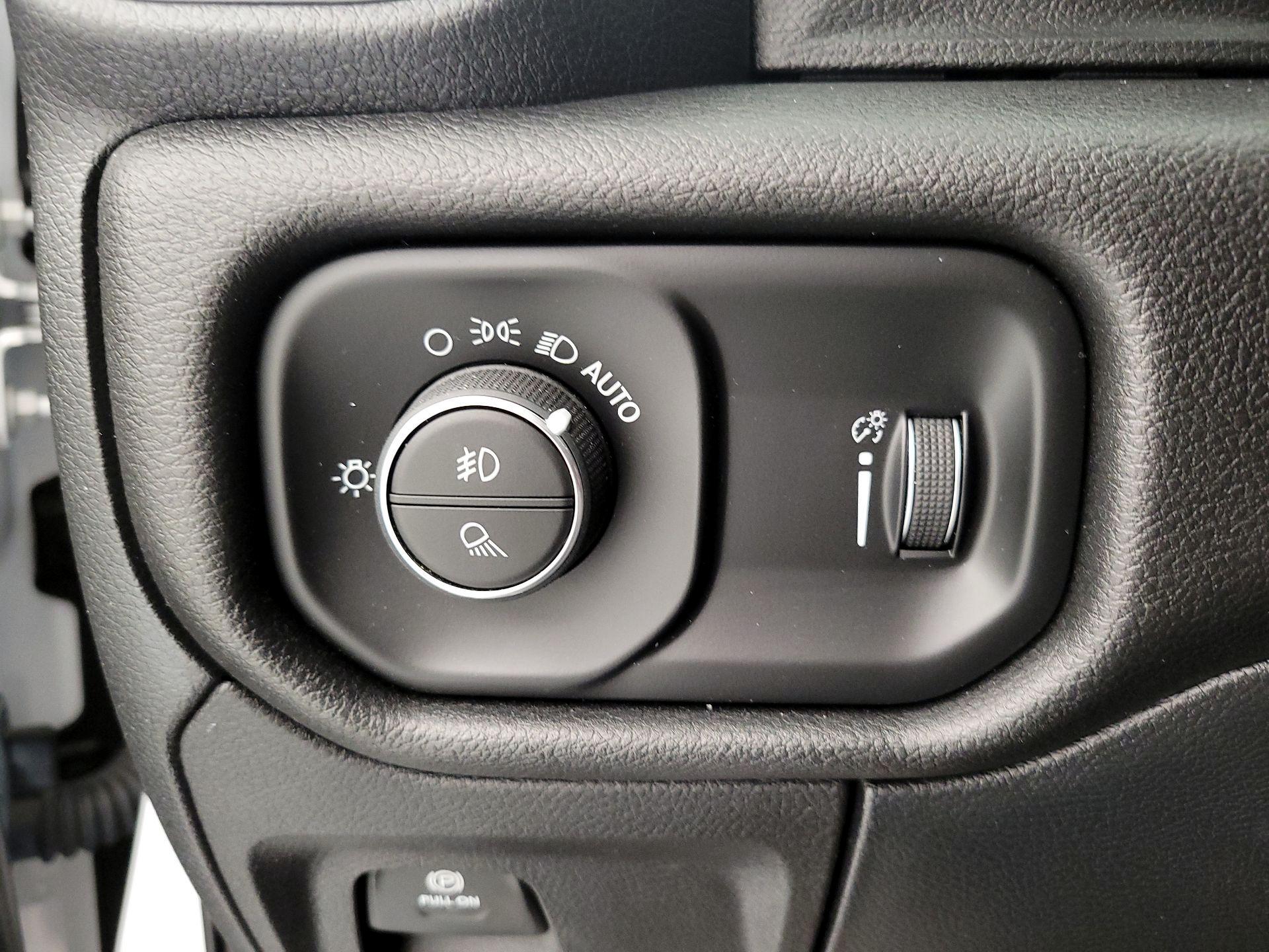 Thumbnail: 2021 RAM 1500 - 13