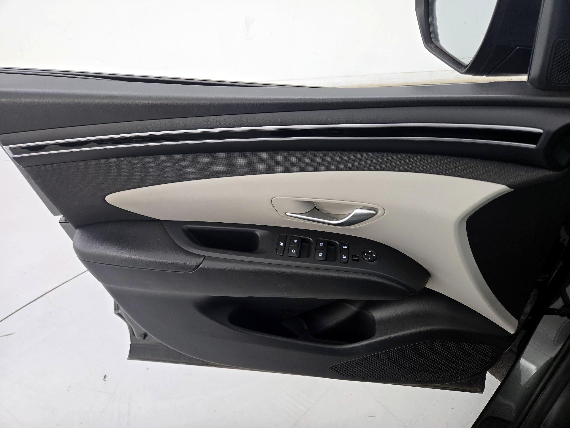 Thumbnail: 2023 Hyundai Tucson - 12