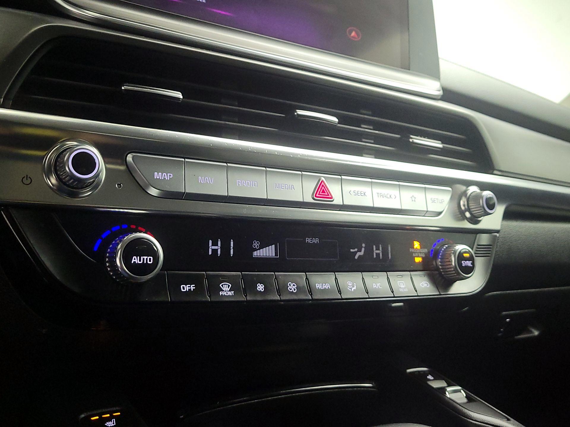 Thumbnail: 2022 Kia Telluride - 17