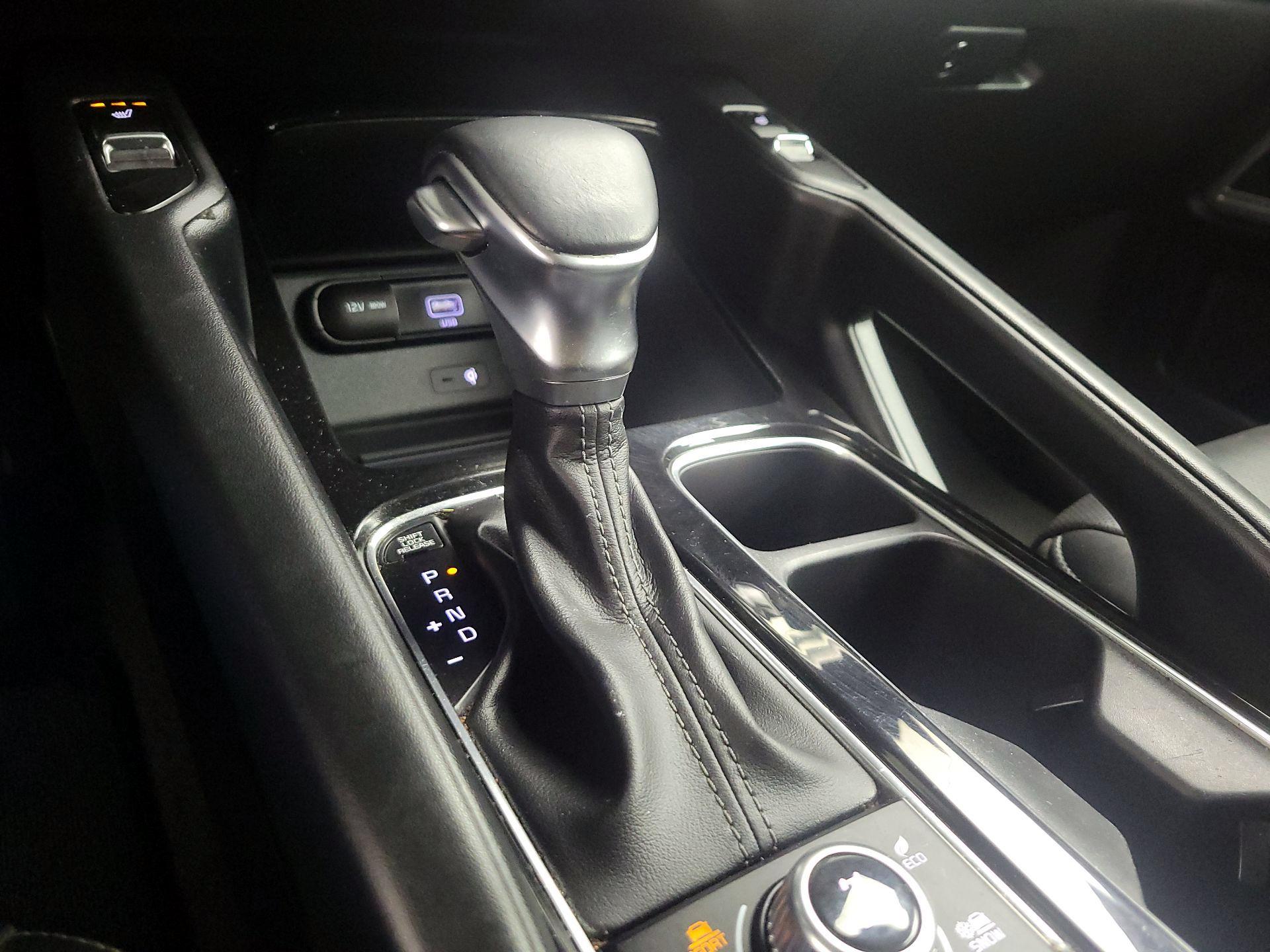 Thumbnail: 2022 Kia Telluride - 18