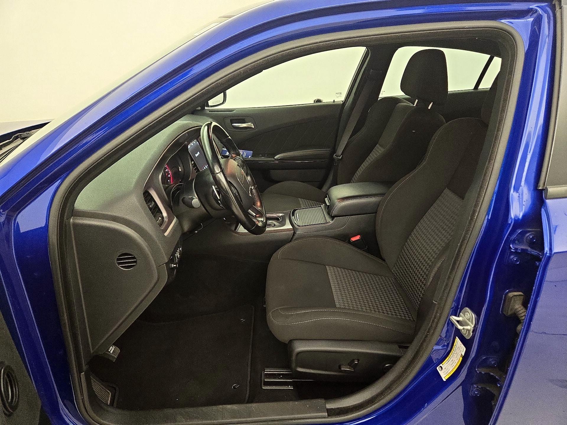 Thumbnail: 2022 Dodge Charger - 11