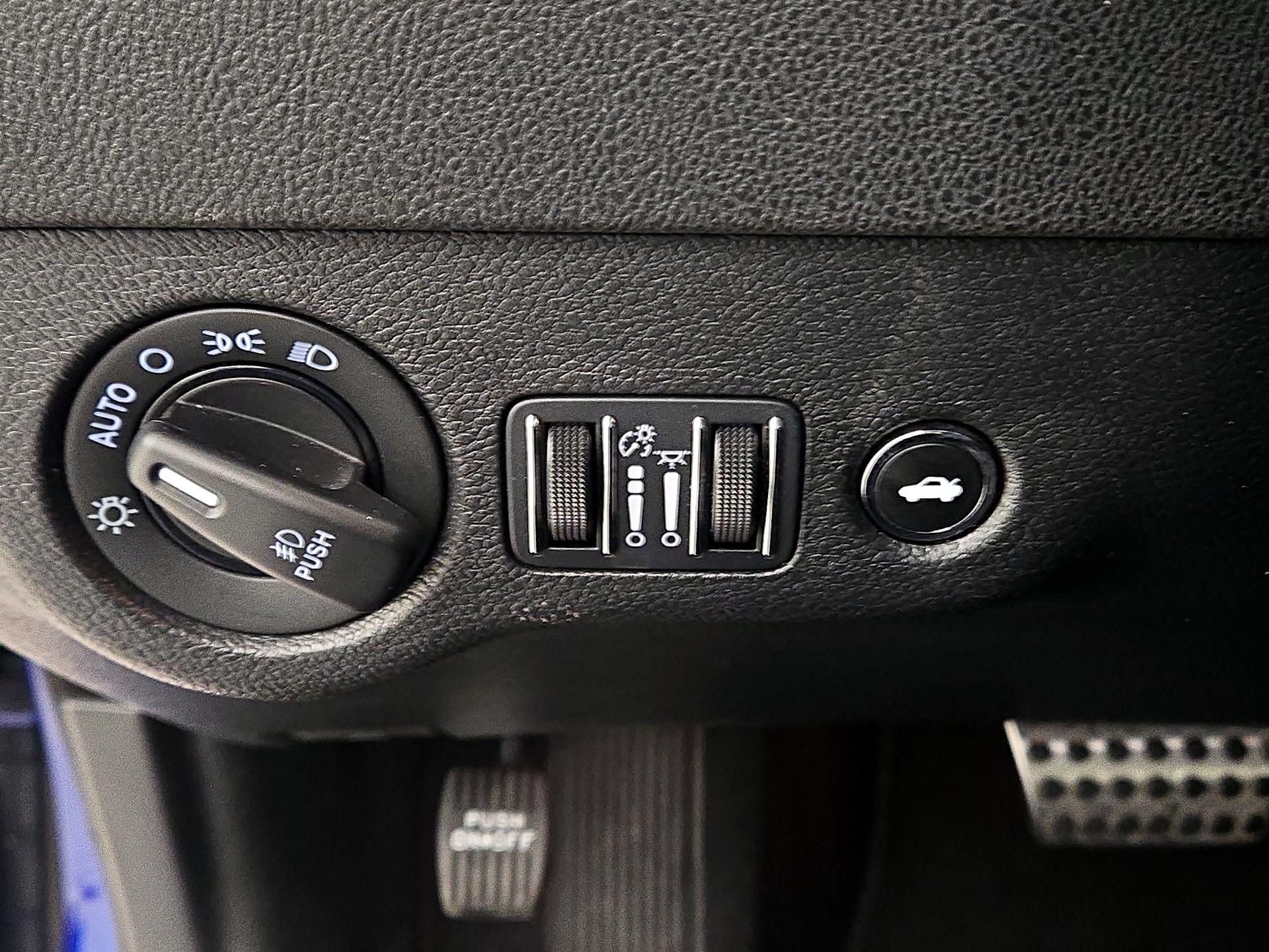 Thumbnail: 2022 Dodge Charger - 13