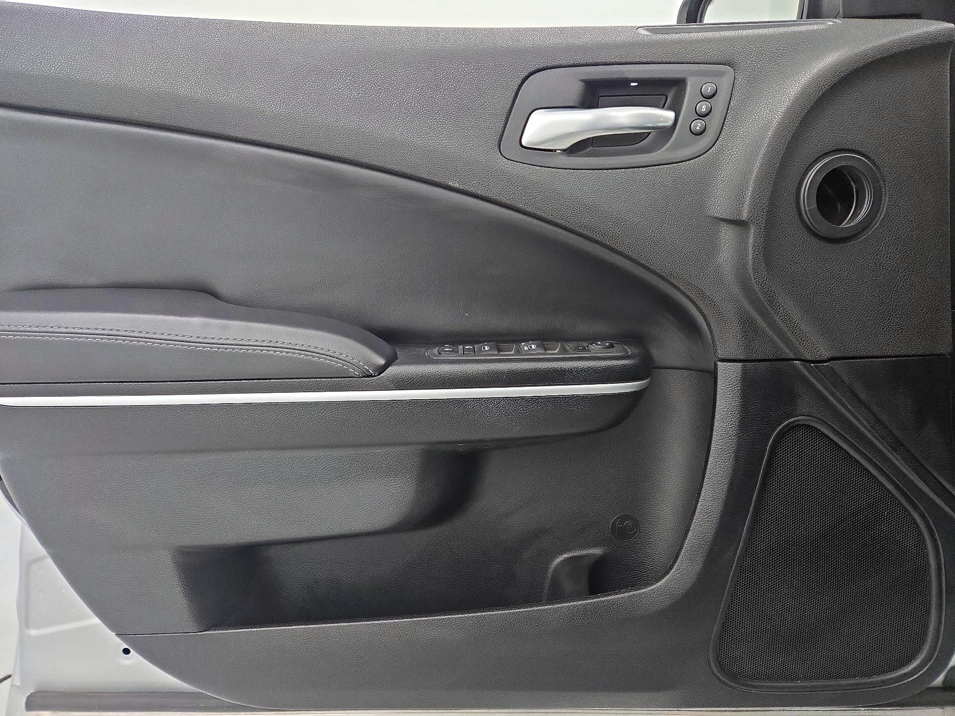 Thumbnail: 2022 Dodge Charger - 12