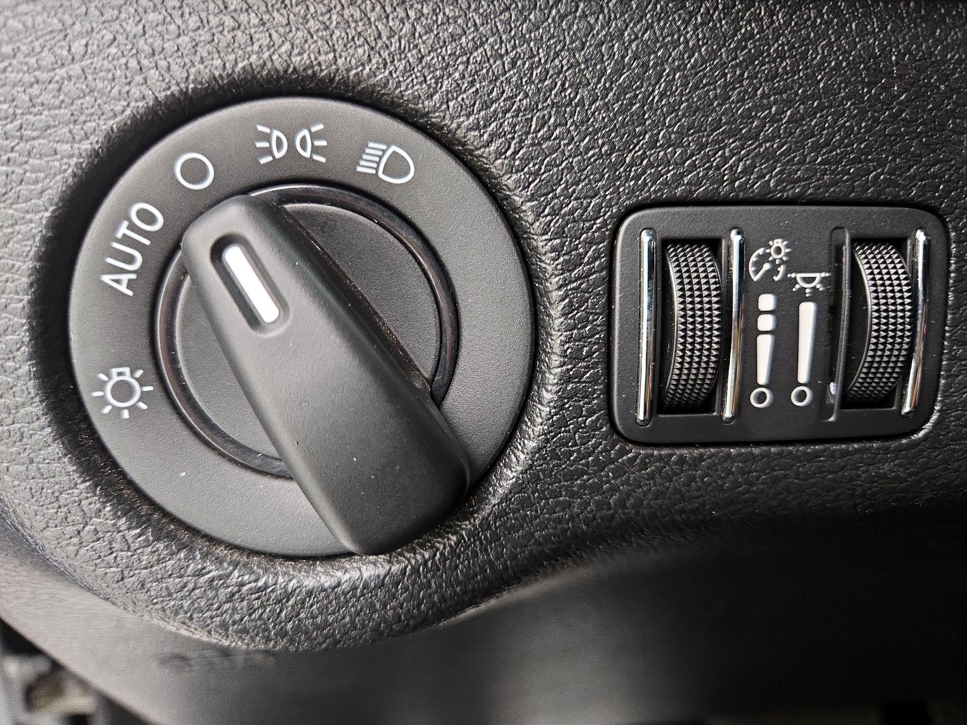 Thumbnail: 2022 Dodge Charger - 13