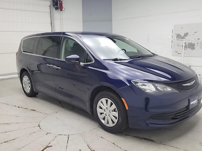 2020 Chrysler Voyager L