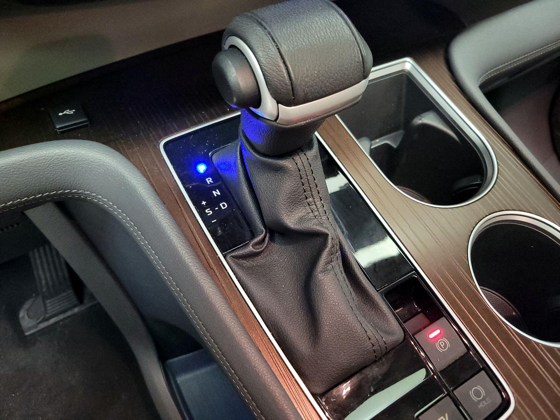 Thumbnail: 2023 Toyota Sienna - 17