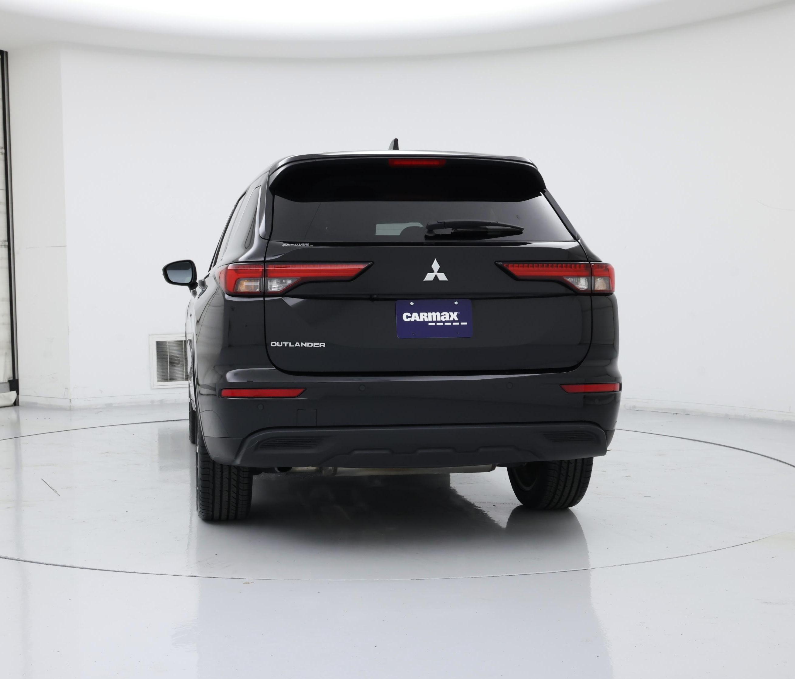Thumbnail: 2022 Mitsubishi Outlander - 6