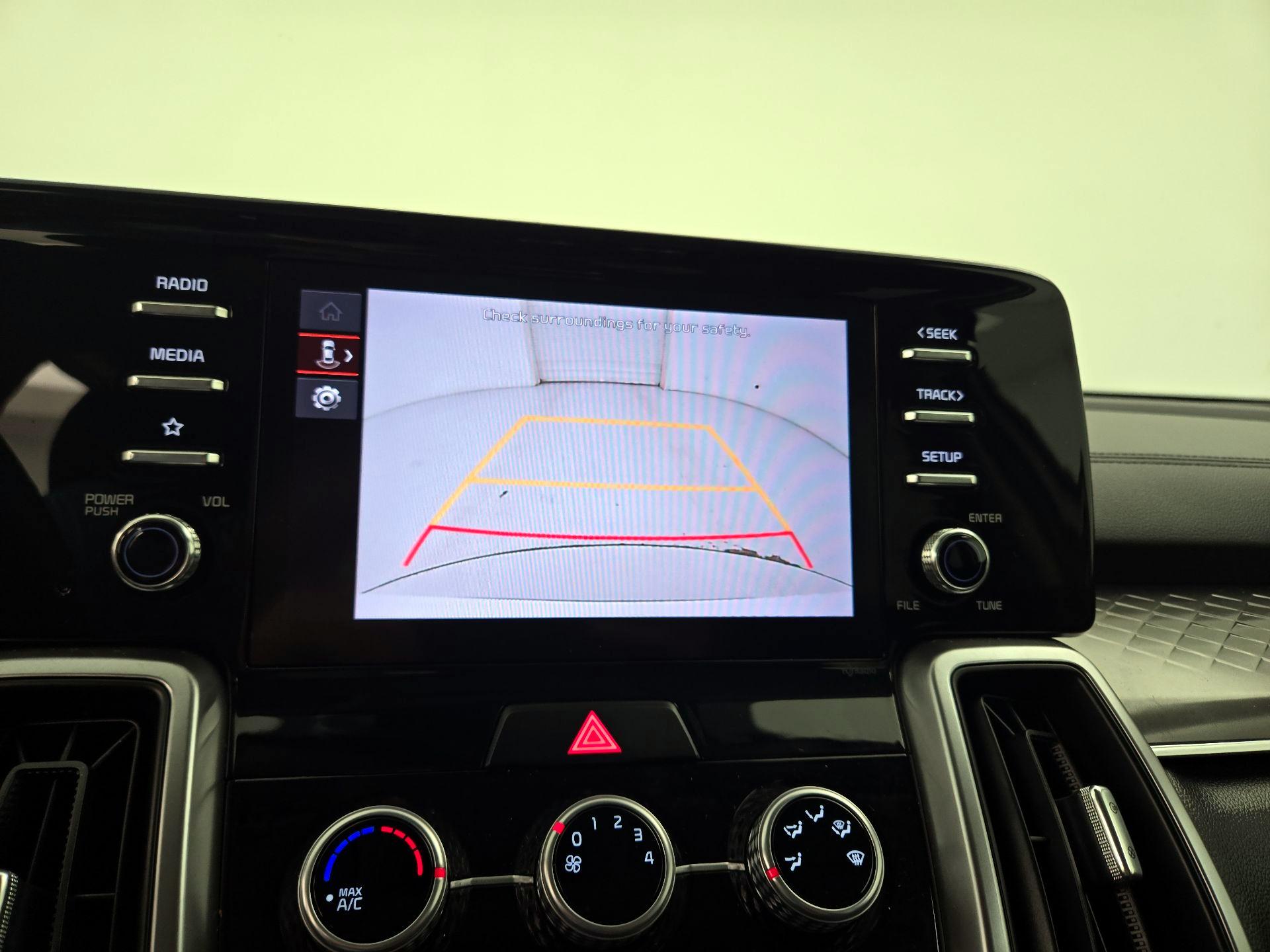 Thumbnail: 2023 Kia Sorento - 14