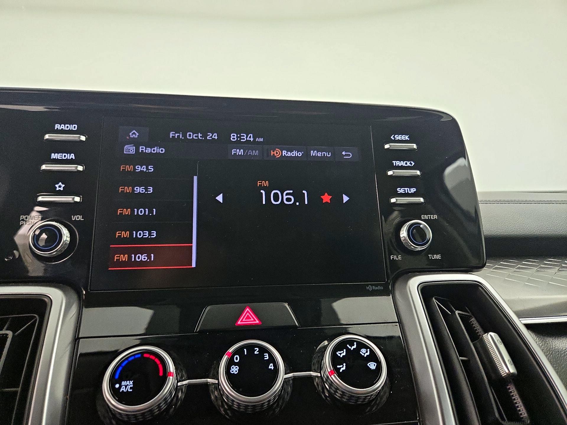 Thumbnail: 2023 Kia Sorento - 15