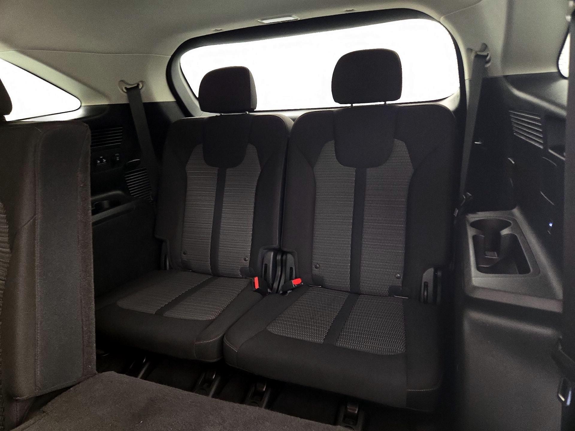 Thumbnail: 2023 Kia Sorento - 20